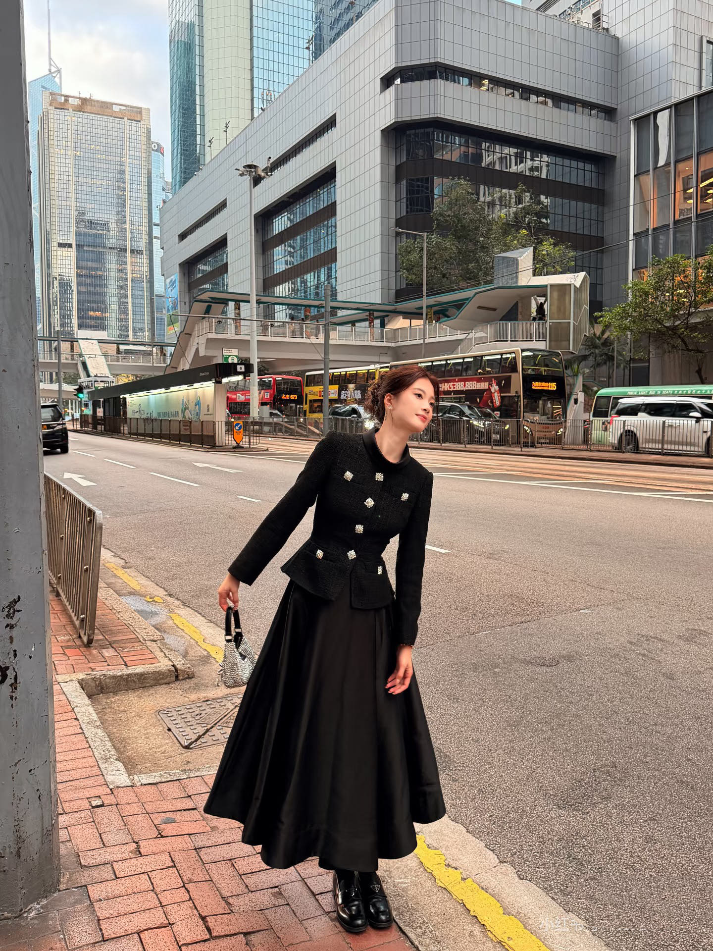 NO:710189,,,19860909,,,Women's clothing