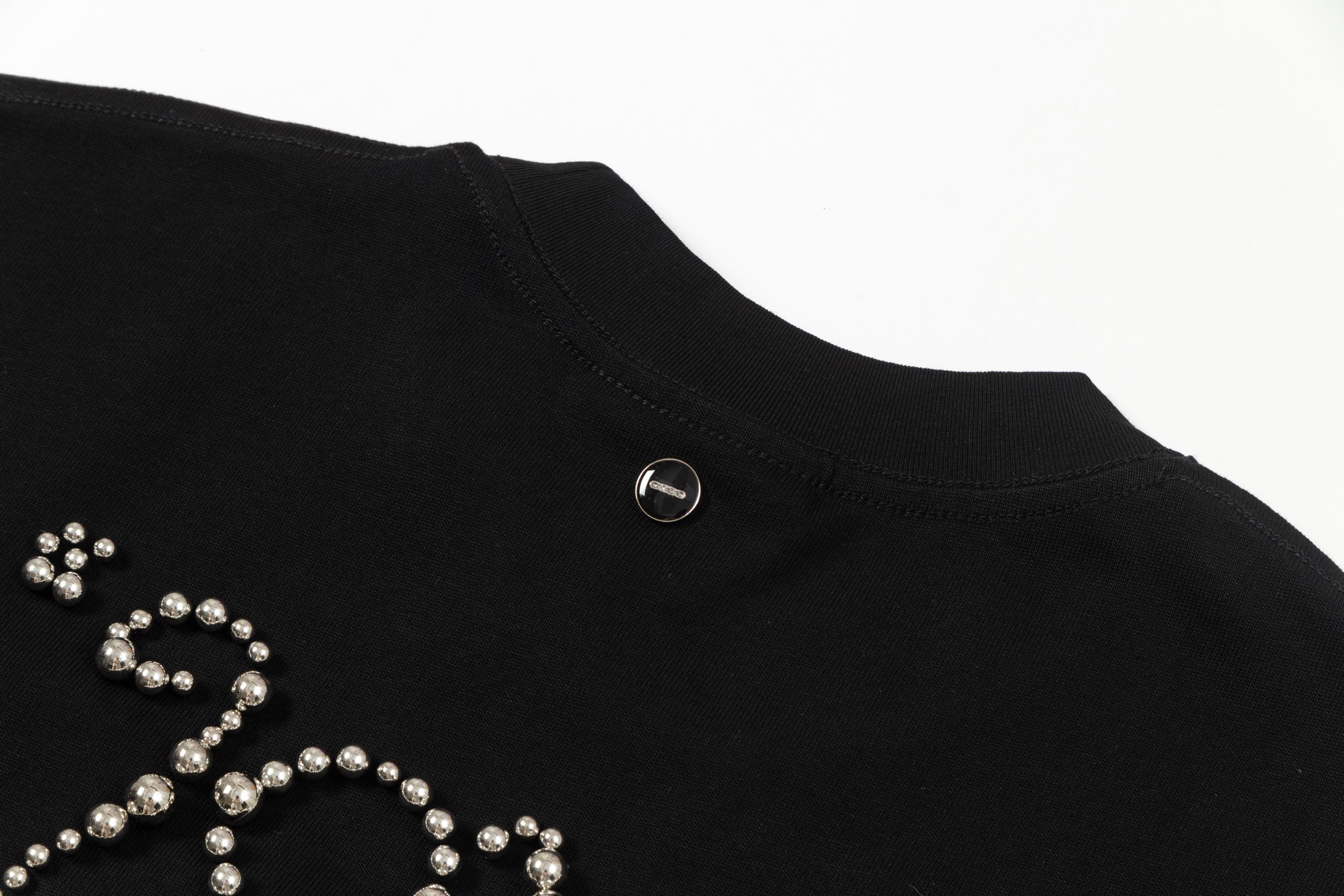 GOOD BRAND 25ss 电镀烤瓷珍珠字母短袖-Chinese UA Cheap High Quatity Brand Clothes Bags handbags Sneakers wholesale wholesaler seller from China Factory suppliers Fashion Clothing Shoes best Quality Beautiful Price GOOD BRAND 25ss 电镀烤瓷珍珠字母短袖