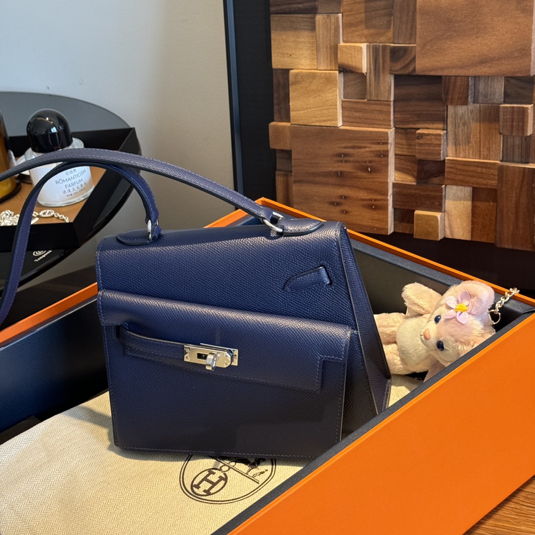 ♥️New stock 
-
宝石蓝 Epsom 银扣