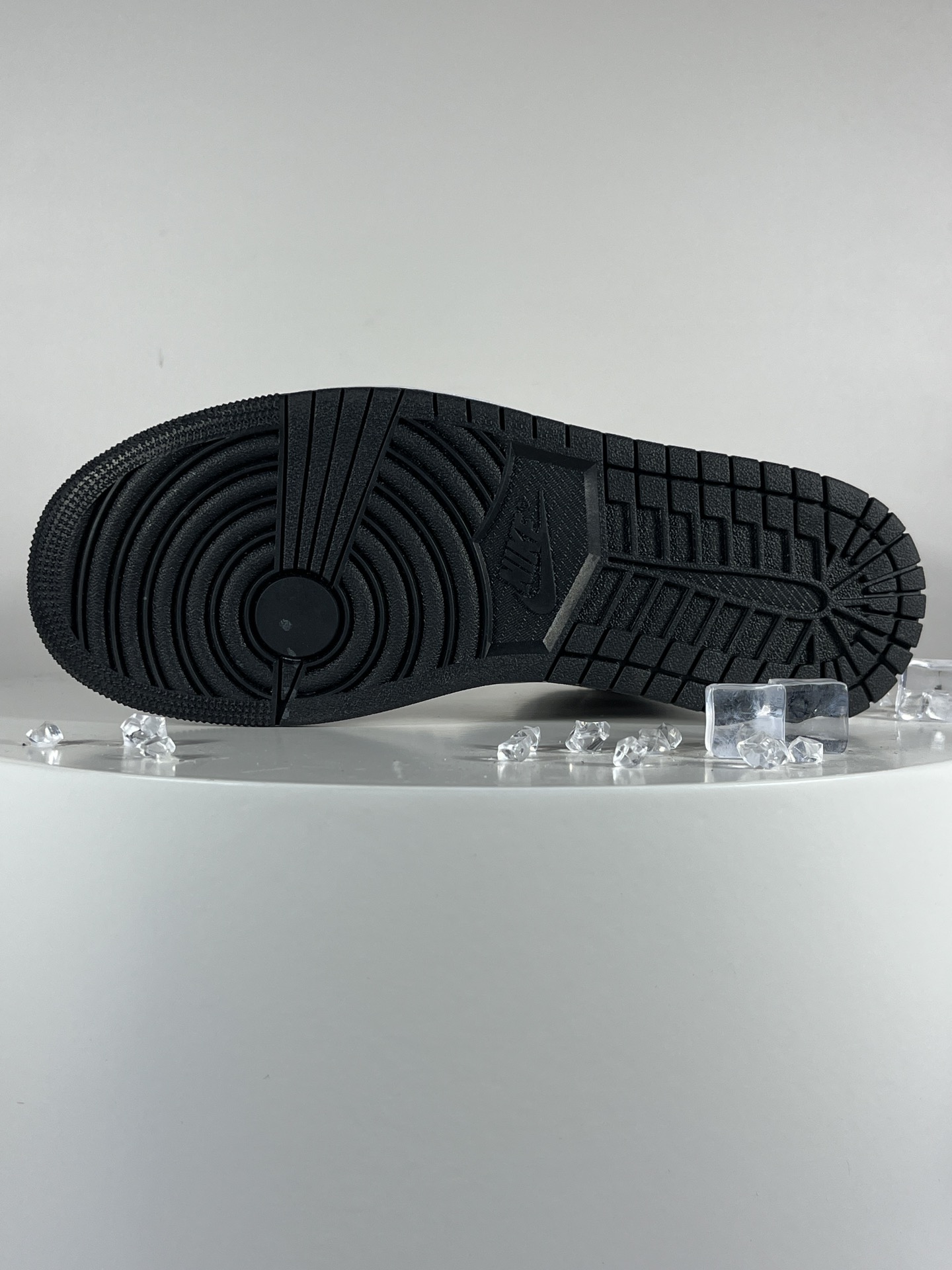 纯原过验版AirJordanMid黑白熊猫全鞋原厂材料鞋头皮料同步公司正品鞋头皮料为二层皮原档案数据开发