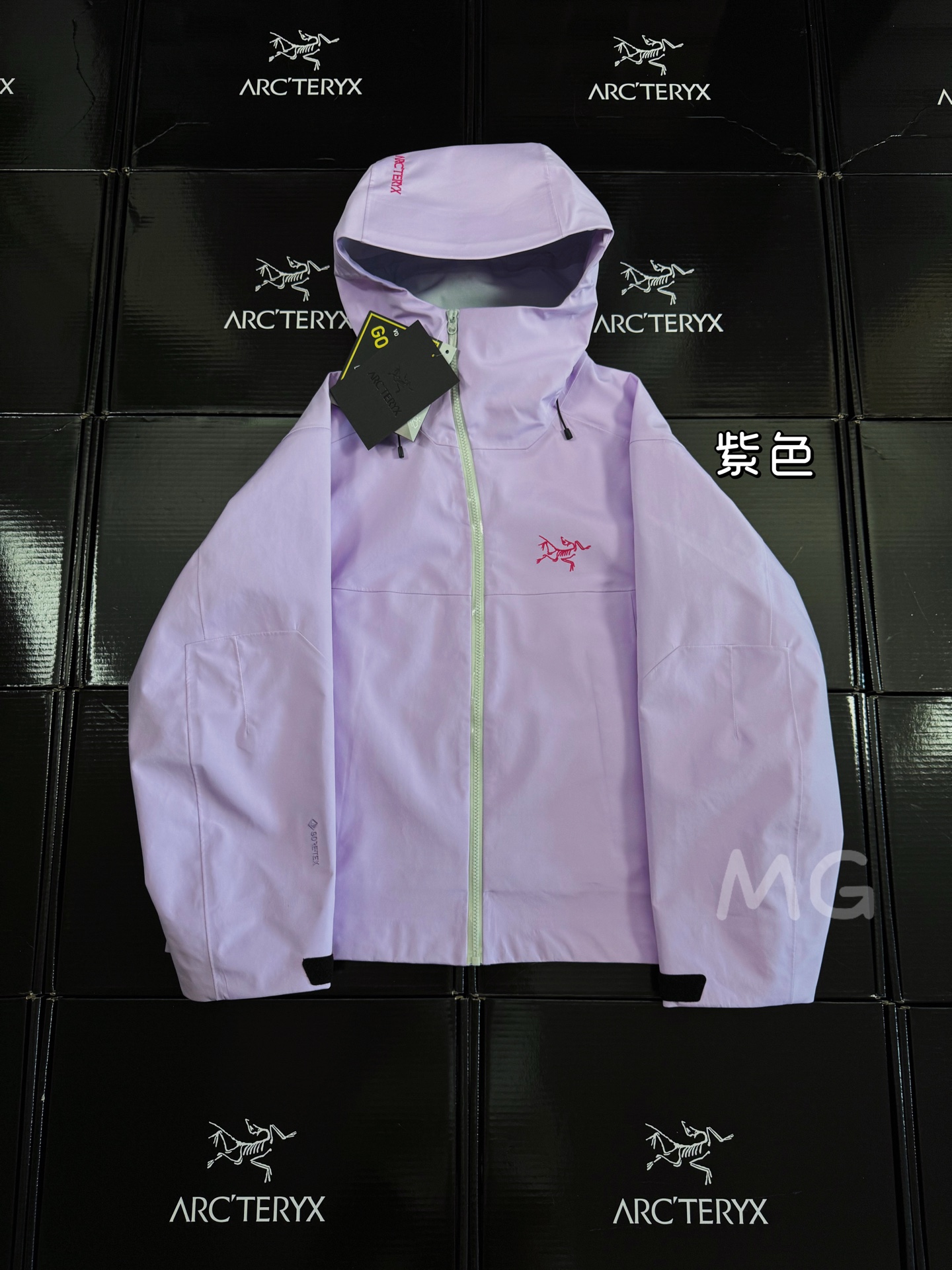 💰300 款号G67
Arc'teryx丨始祖鸟Side Winder 响尾蛇冲锋衣✅
▪️响尾蛇独特的斜拉链设计
▪️性能上会更好一些
▪️goretex 3L压胶面料
▪️版型上大致和老版的rush一致
▪️搭载了recco雪崩救援系统
▪️内里有比较薄的薄绒
▪️没有雪裙雪袖!我觉得爬山滑雪通勤
▪️这一件通吃!
颜色:黑色 紫色 雅致棕
尺码:XS-XL
胸围:118 122 126 130 134
衣长:60 62 64 66 68
xs推荐100斤以内
s推荐100-120斤
m推荐120-140斤
L推荐140-160斤
xl推荐160-180斤
这个系列是短款哦!!!注意看衣长