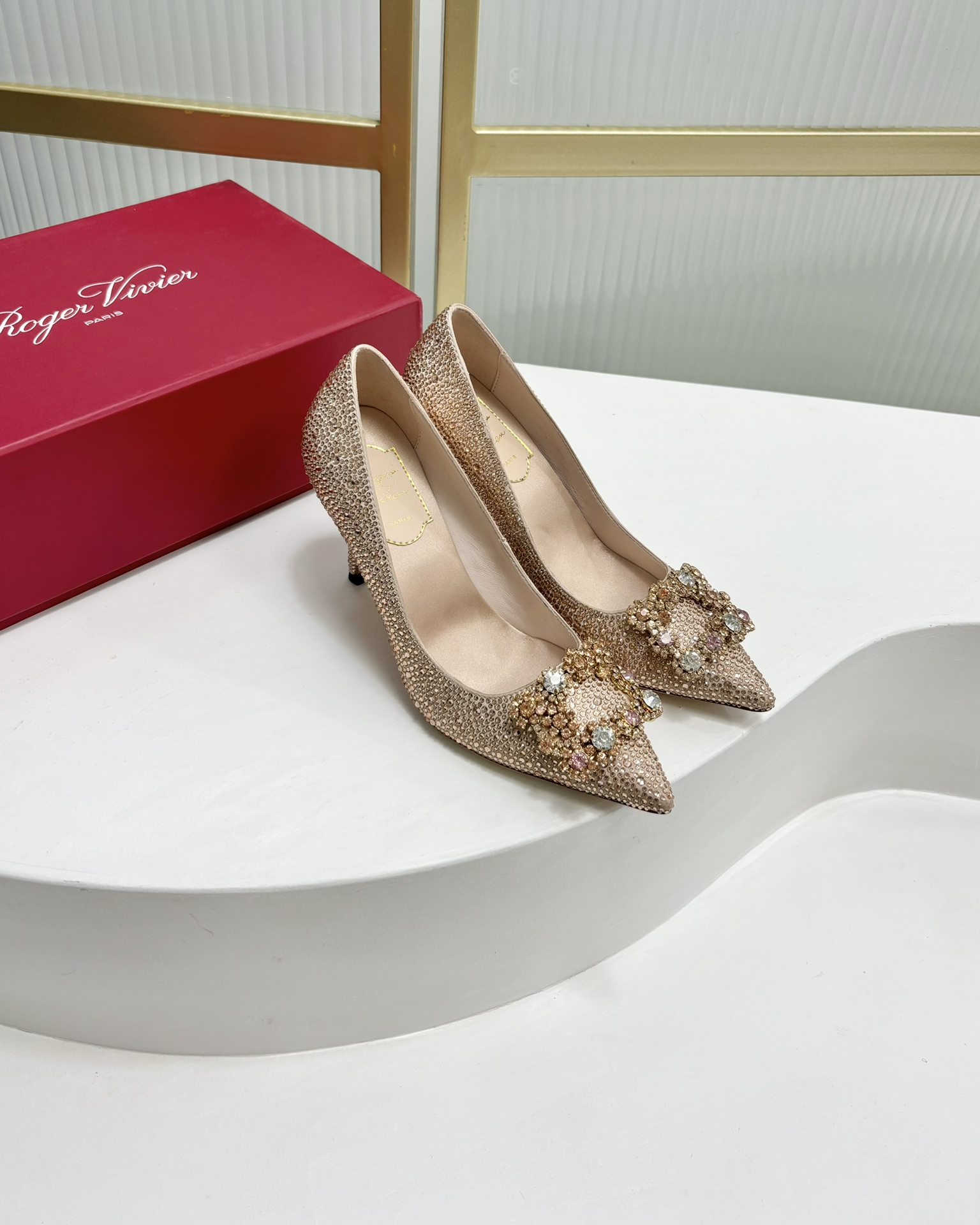 [Roger Vivier Women