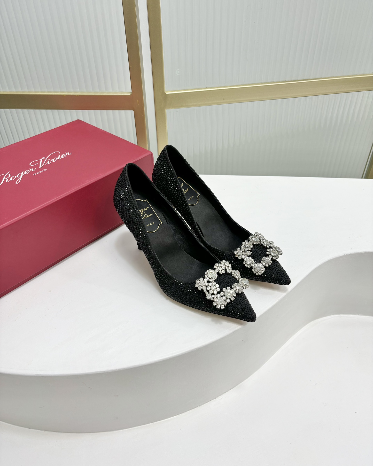 [Roger Vivier Women