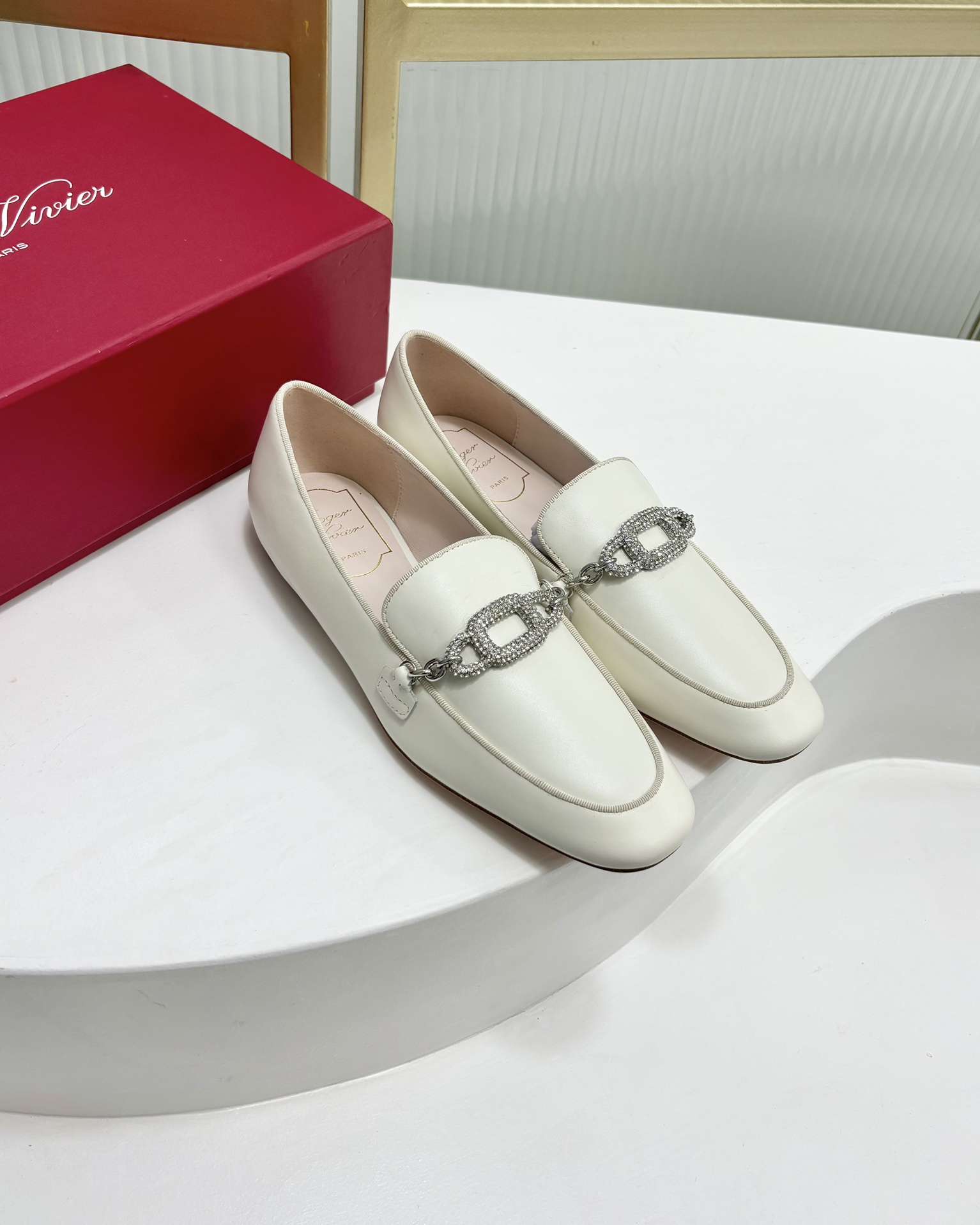 [Roger Vivier Women