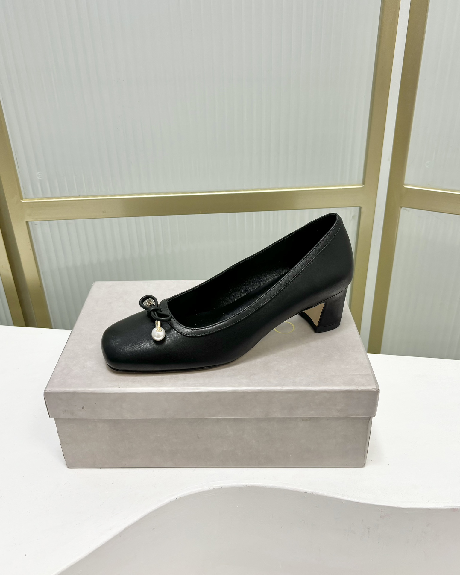 Balenciaga Classic Luxury Leather Shoe Loafer Ref.30F063E1 5