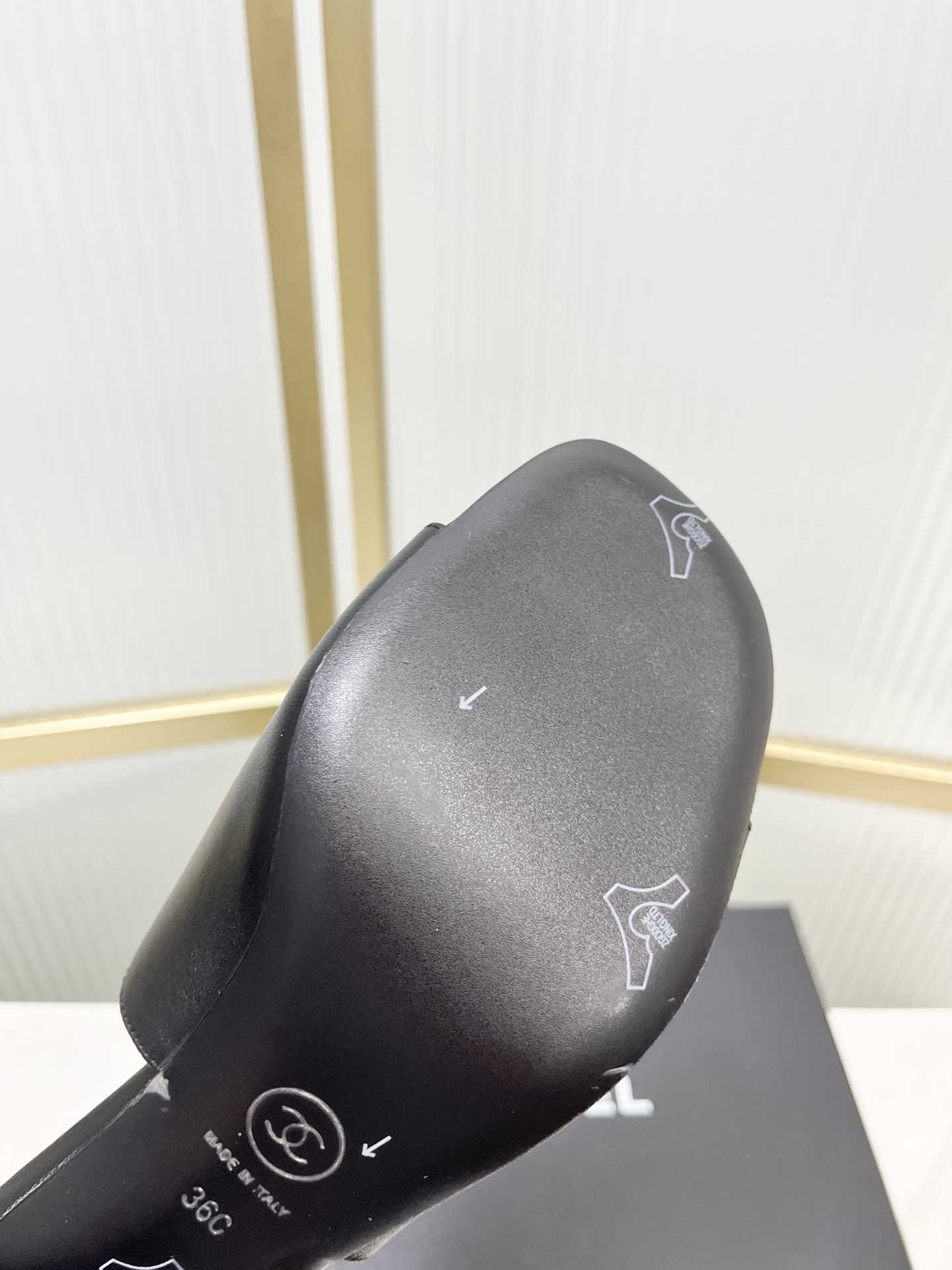 Chanel chane*小香26早春新款喇叭跟漆皮面半拖鞋