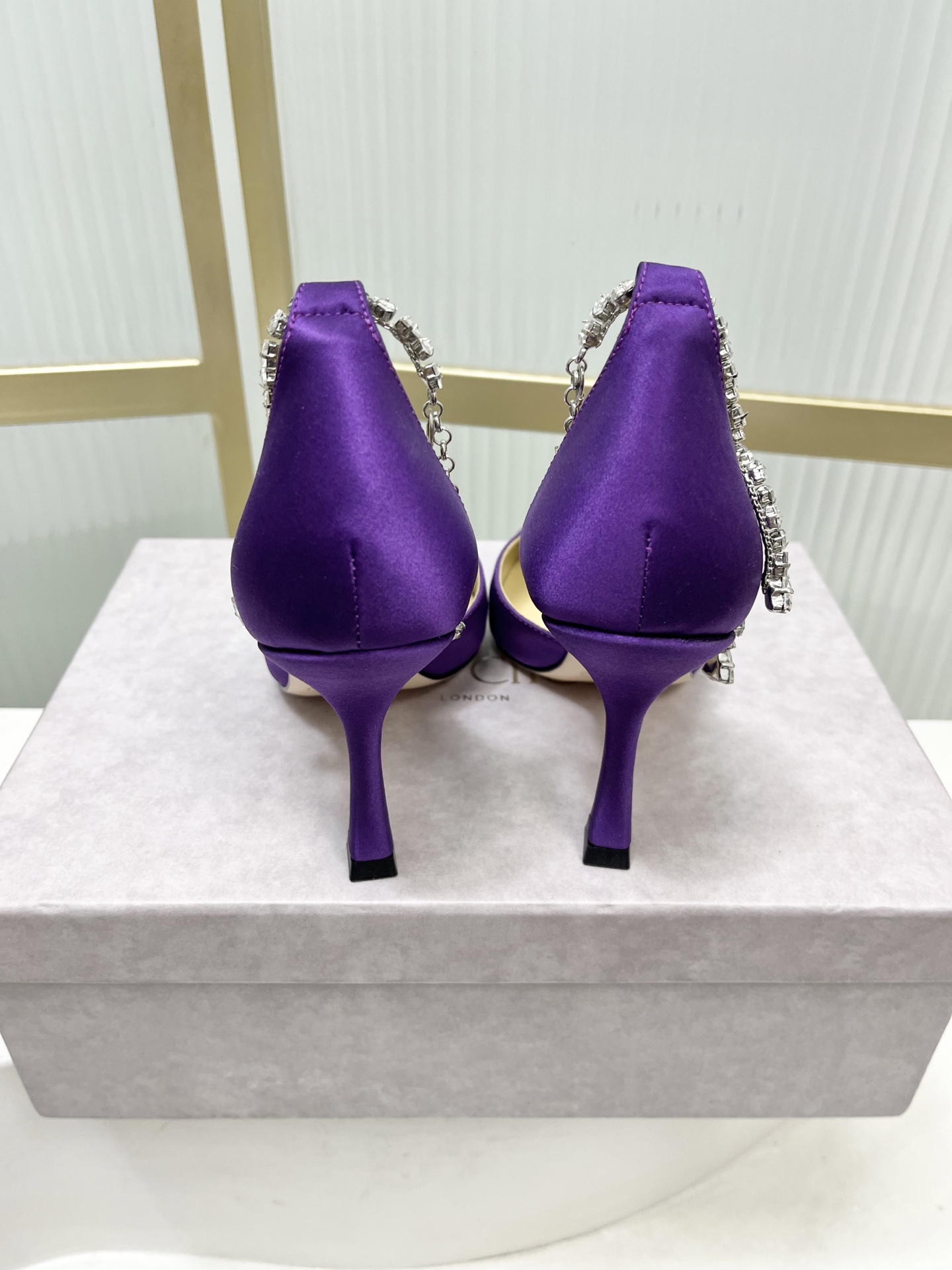 Jimmy Choo Jimmy Cho* JC吉米周新款蝴蝶结钻链真丝绸缎高跟鞋两穿中空尖头凉鞋