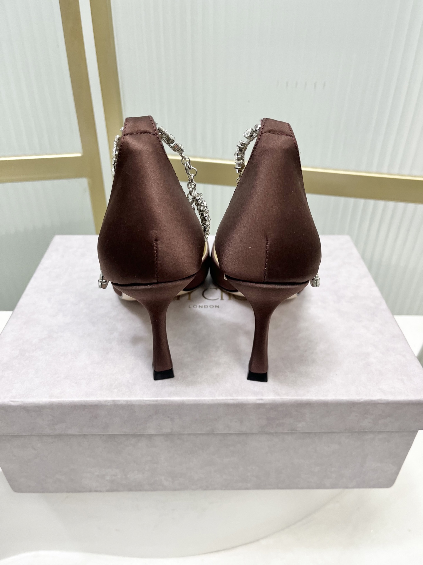 Jimmy Choo Jimmy Cho* JC吉米周新款蝴蝶结钻链真丝绸缎高跟鞋两穿中空尖头凉鞋