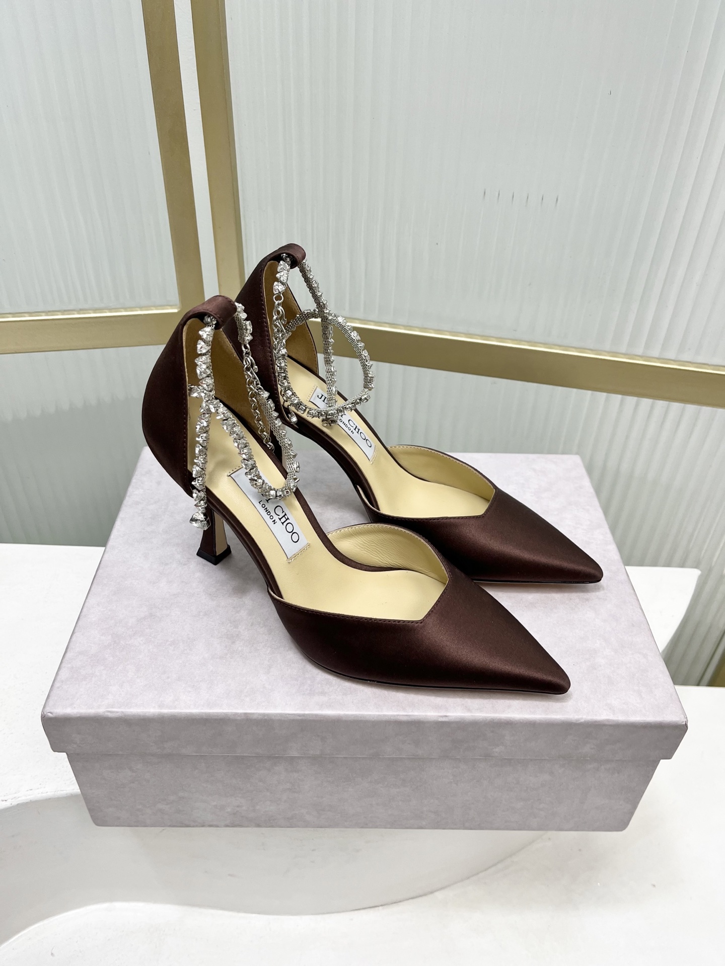 Jimmy Choo Jimmy Cho* JC吉米周新款蝴蝶结钻链真丝绸缎高跟鞋两穿中空尖头凉鞋