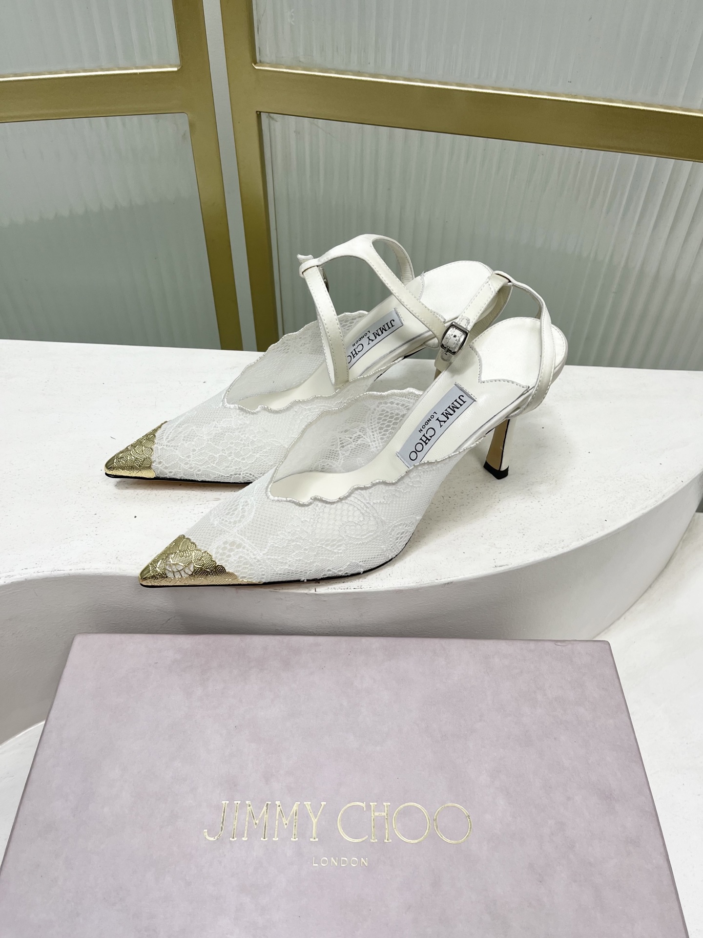Jimmy Choo JimmyCho*Jc吉米周26早春新款尖头蕾丝后空高跟凉鞋