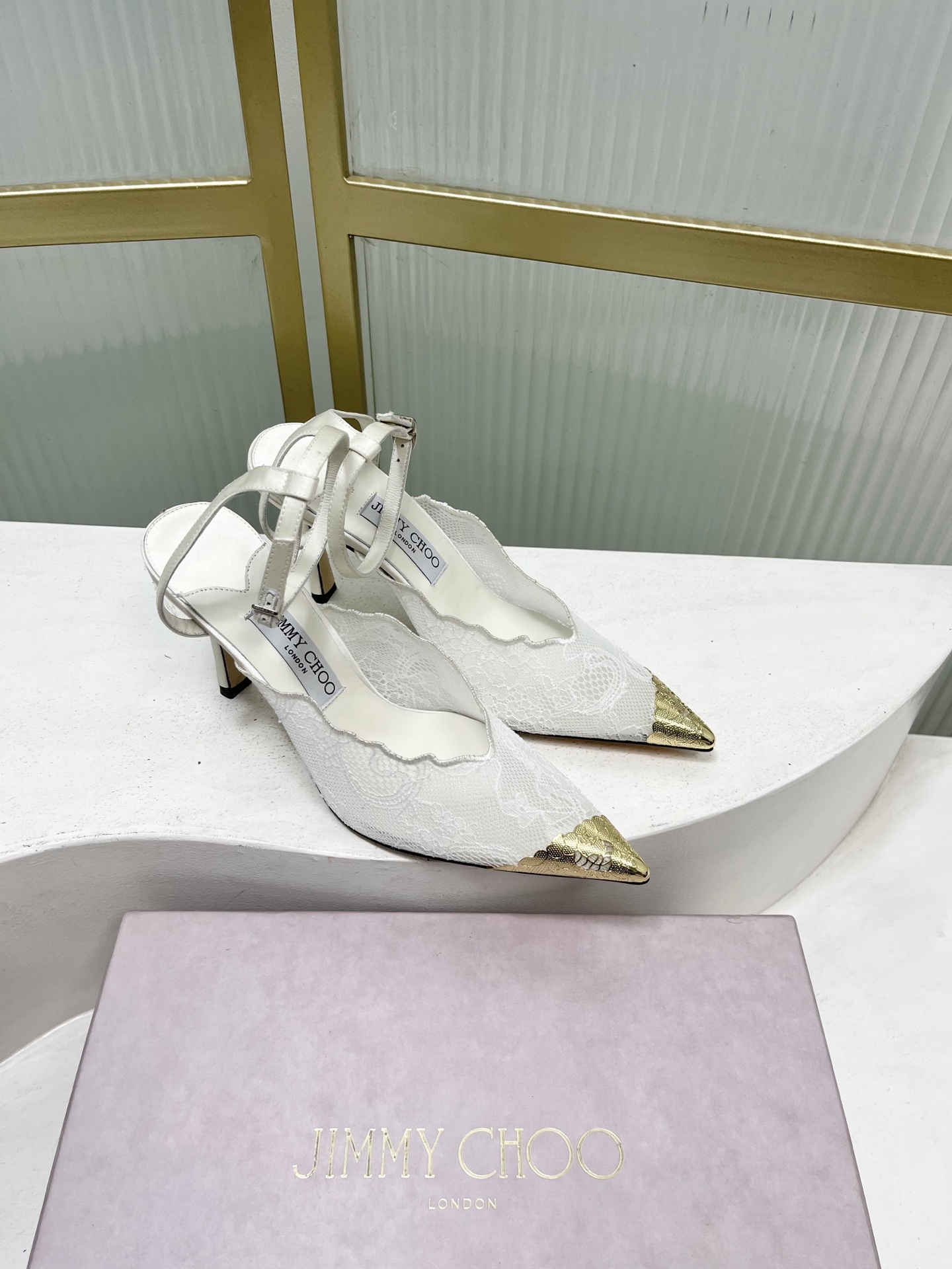 Jimmy Choo JimmyCho*Jc吉米周26早春新款尖头蕾丝后空高跟凉鞋