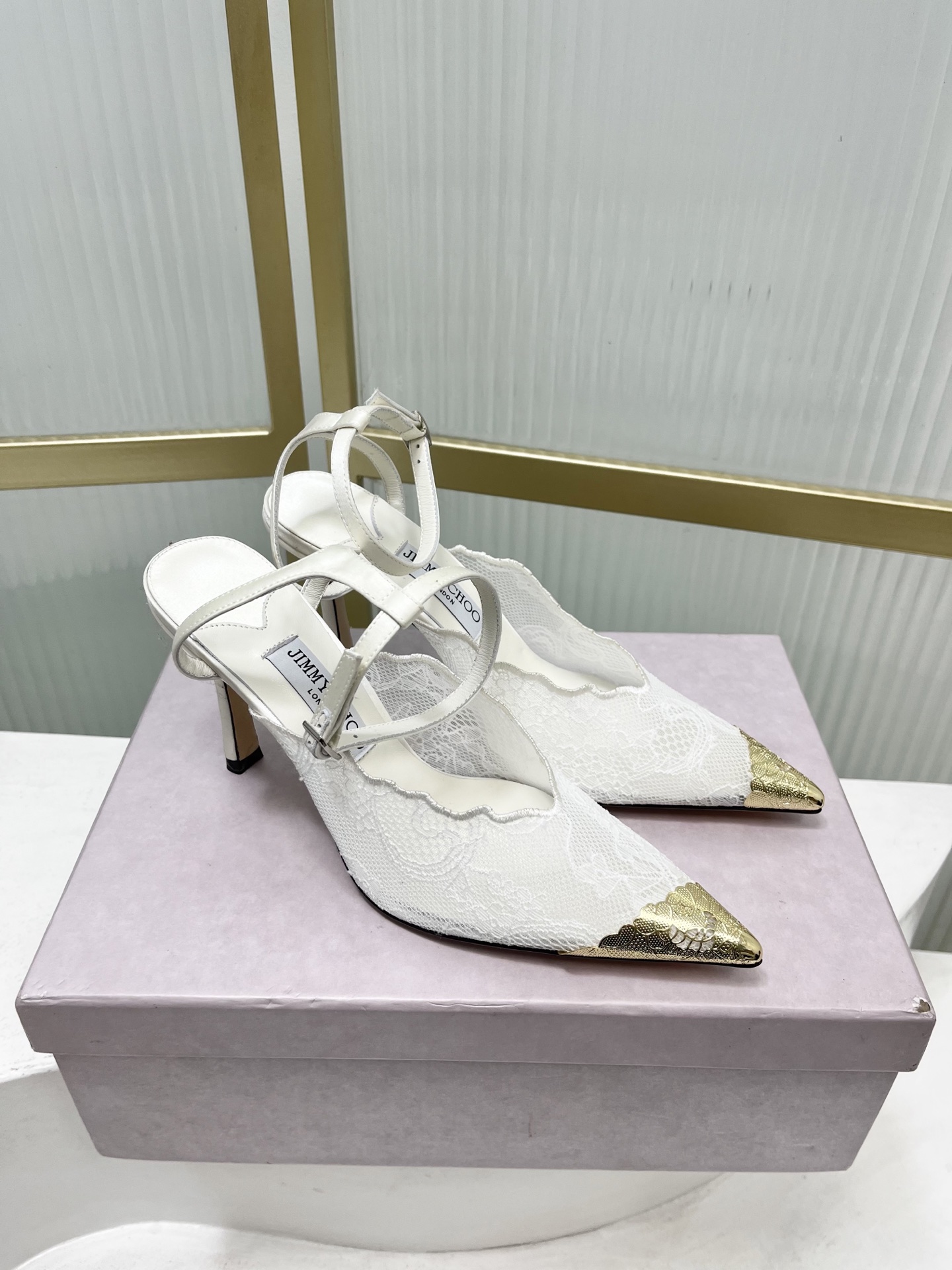 Jimmy Choo JimmyCho*Jc吉米周26早春新款尖头蕾丝后空高跟凉鞋