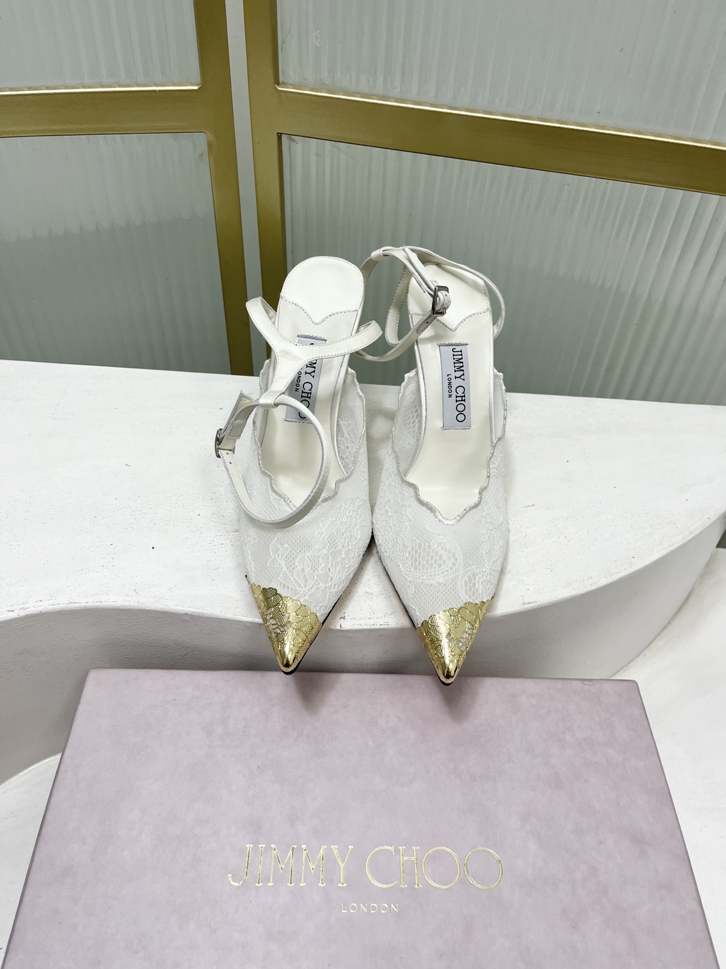 Jimmy Choo JimmyCho*Jc吉米周26早春新款尖头蕾丝后空高跟凉鞋