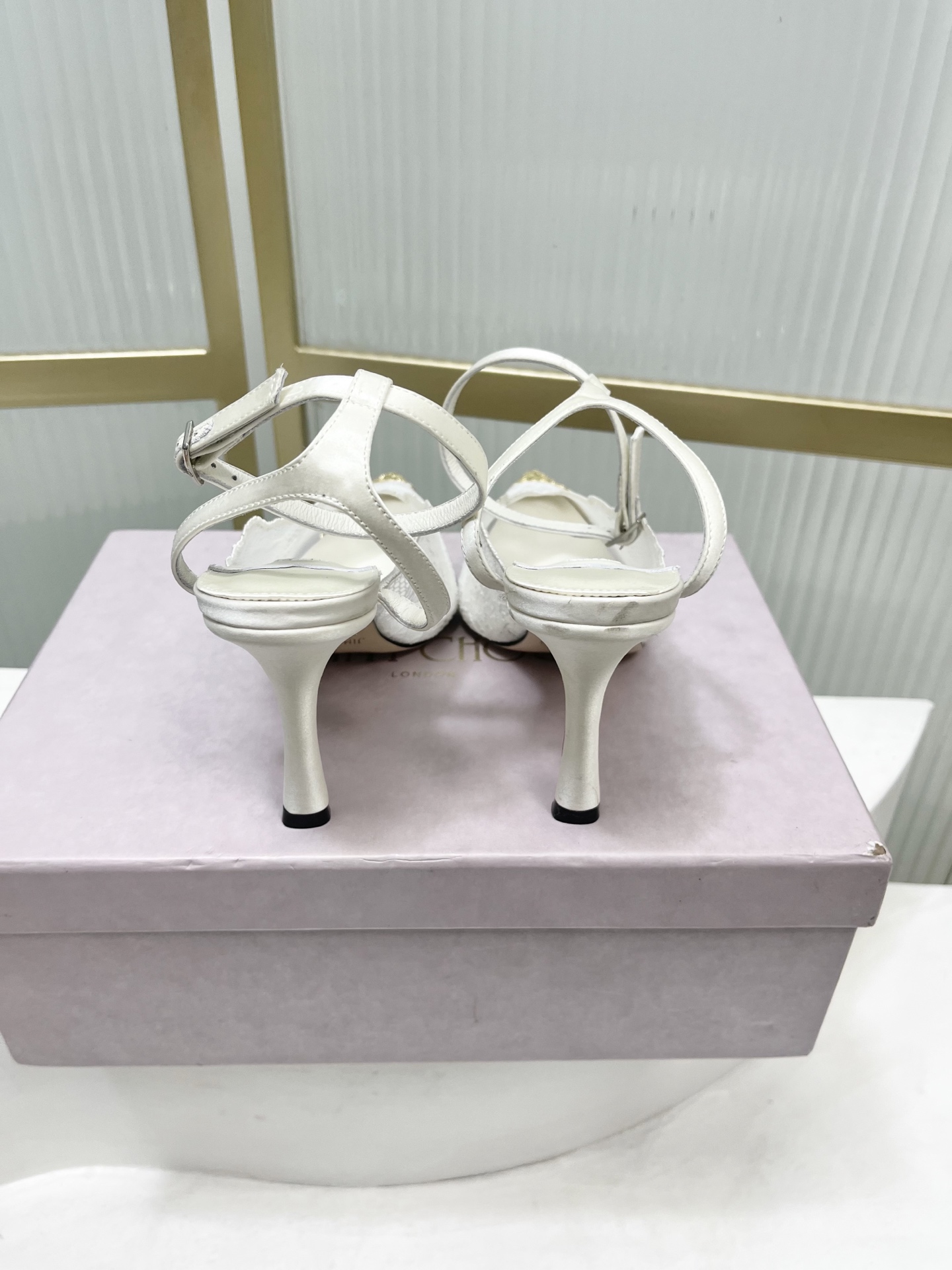 Jimmy Choo JimmyCho*Jc吉米周26早春新款尖头蕾丝后空高跟凉鞋