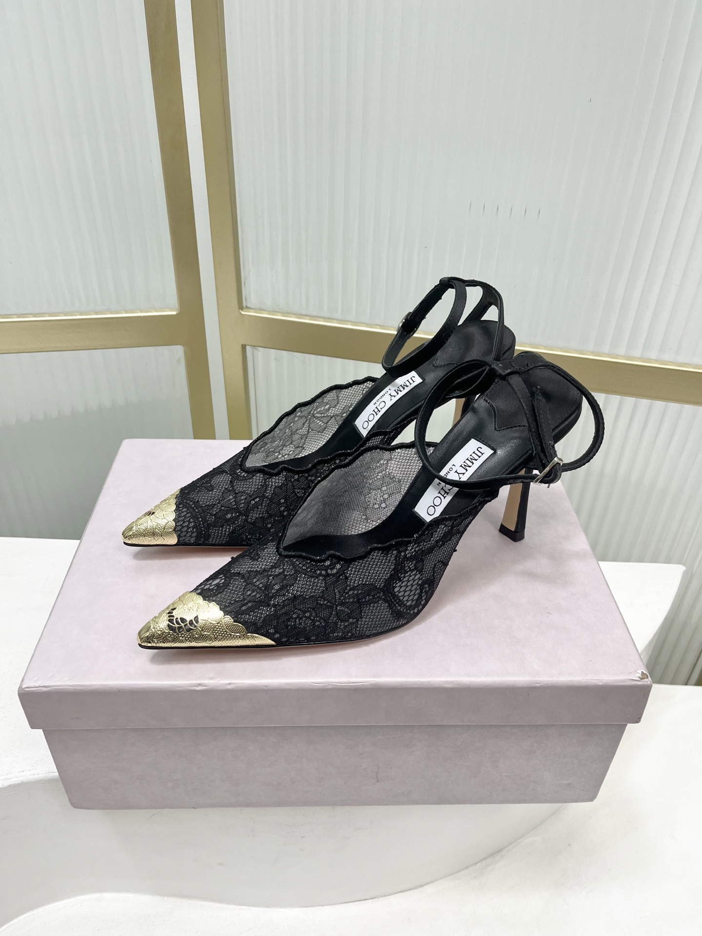 Jimmy Choo JimmyCho*Jc吉米周26早春新款尖头蕾丝后空高跟凉鞋