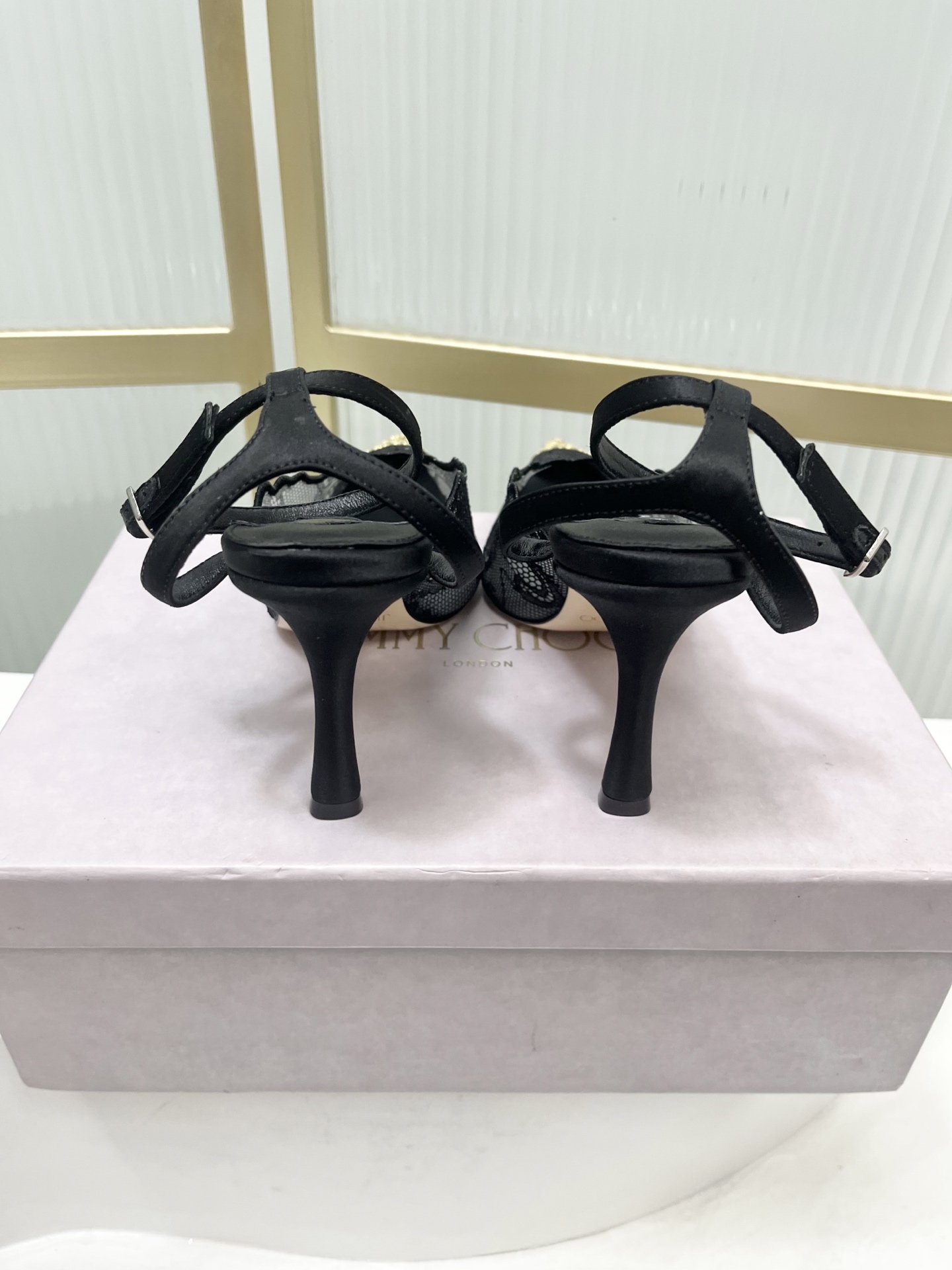 Jimmy Choo JimmyCho*Jc吉米周26早春新款尖头蕾丝后空高跟凉鞋