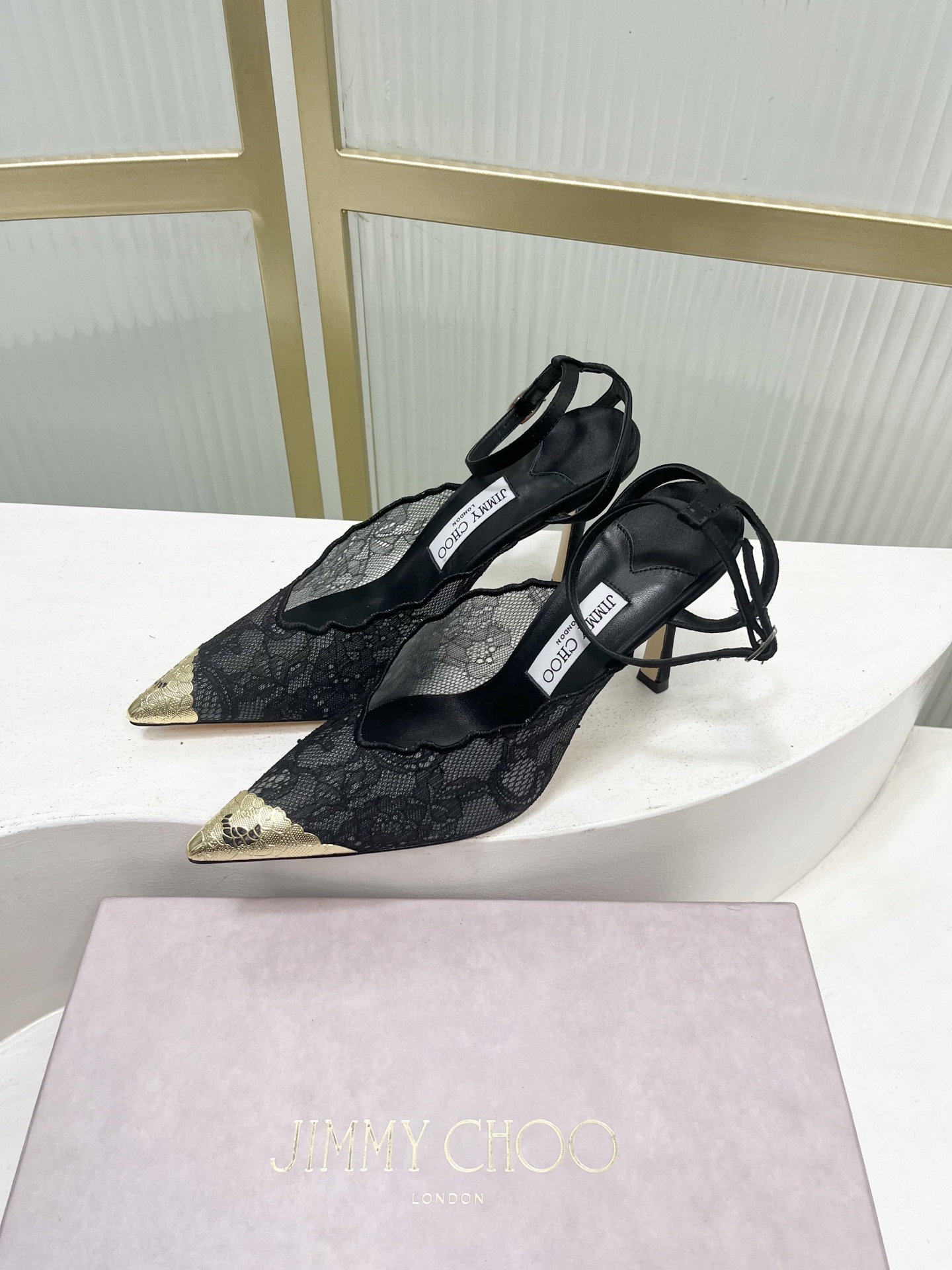 Jimmy Choo JimmyCho*Jc吉米周26早春新款尖头蕾丝后空高跟凉鞋