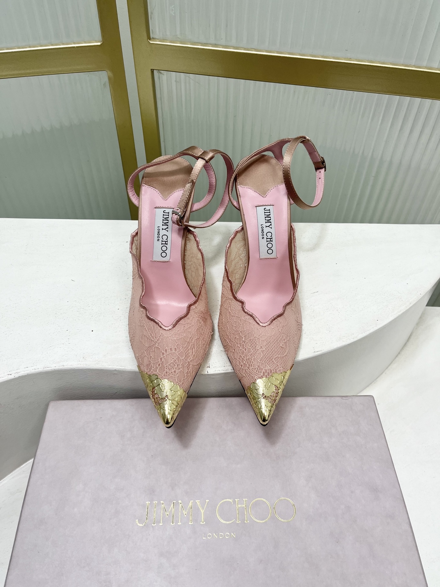 Jimmy Choo JimmyCho*Jc吉米周26早春新款尖头蕾丝后空高跟凉鞋