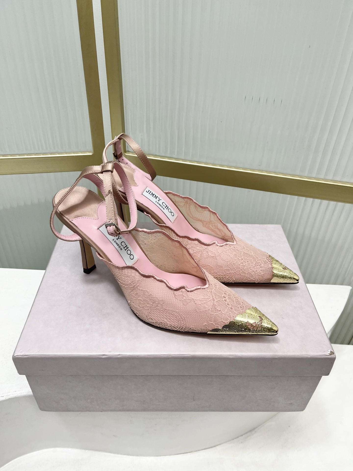 Jimmy Choo JimmyCho*Jc吉米周26早春新款尖头蕾丝后空高跟凉鞋