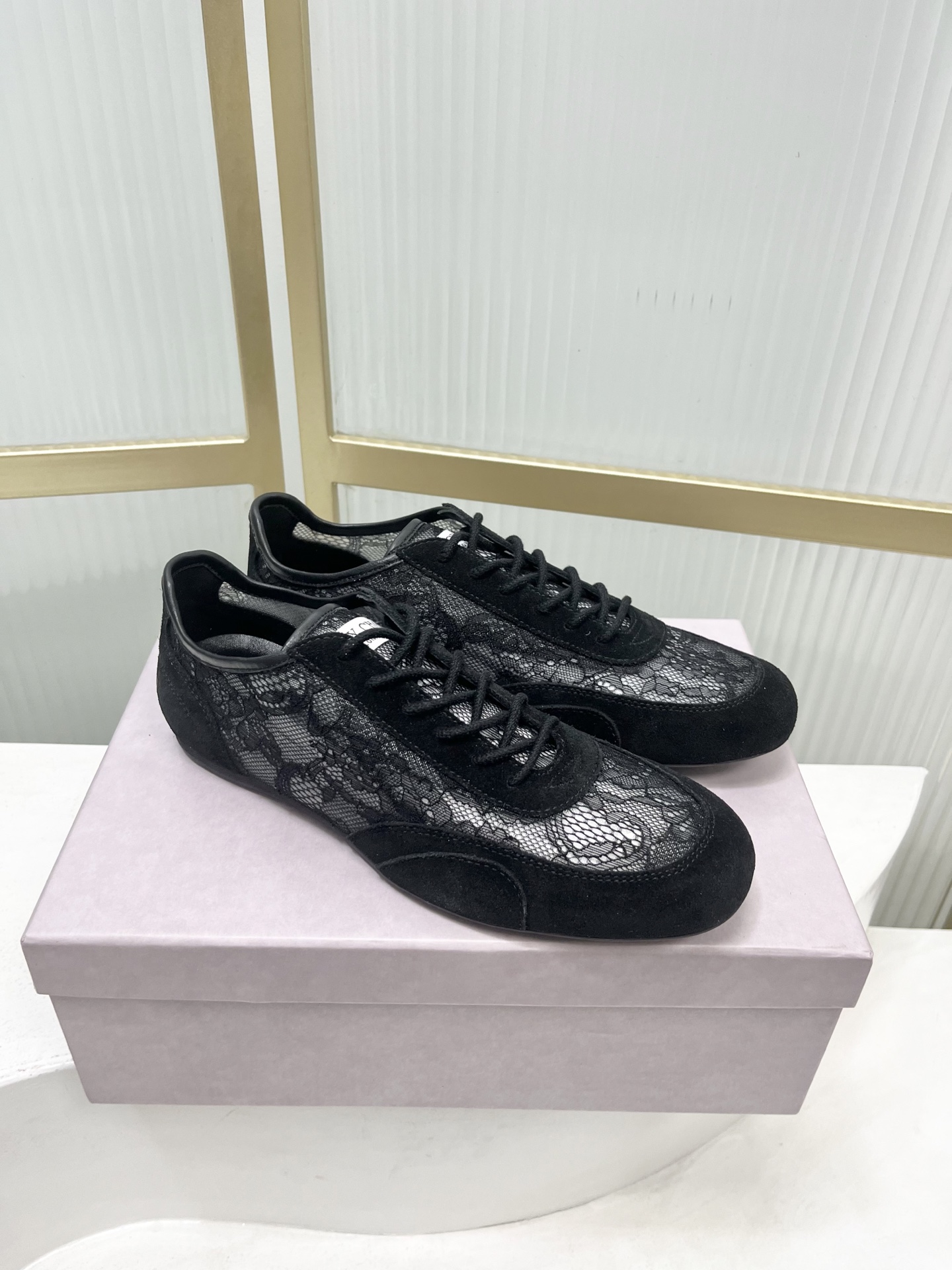 Jimmy Choo Jimmy Cho*jc吉米周26早春新款镂空蕾丝休闲鞋德训鞋