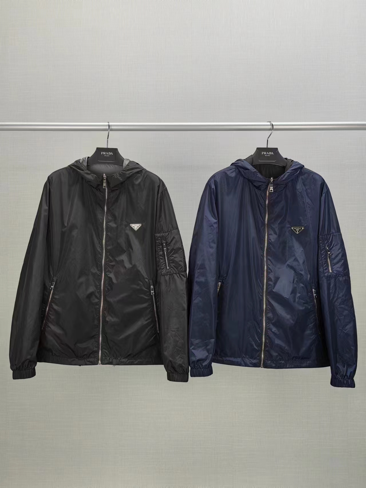 Top Burberry reversible hooded jacket with badge, waterproof and classic business style.-Big cat