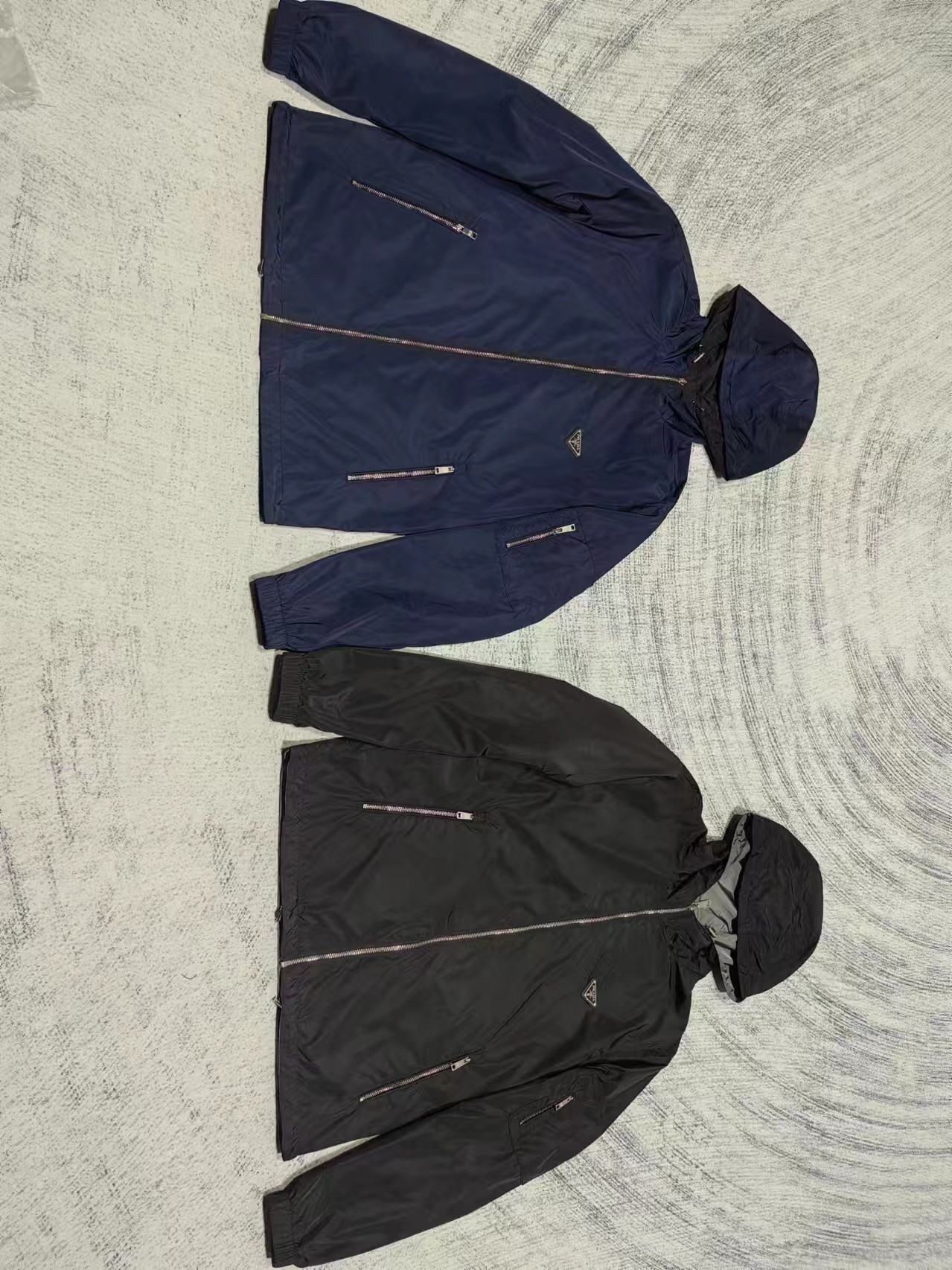 Top Burberry reversible hooded jacket with badge, waterproof and classic business style.-Big cat