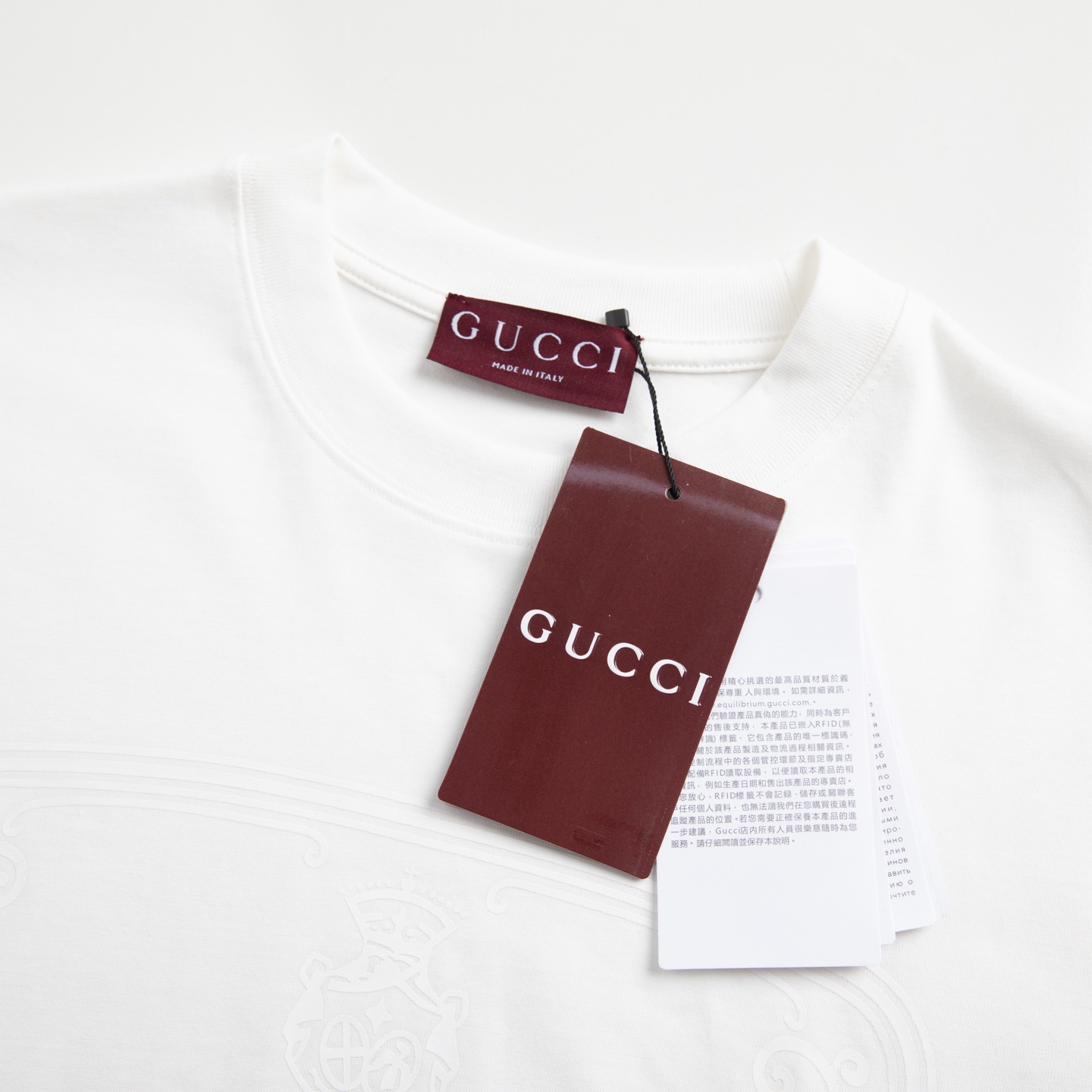 Gucci2026春夏新款白色暗纹图案Logo T恤白T的天花板，是低调的奢华GUCCI这件白T，把高级