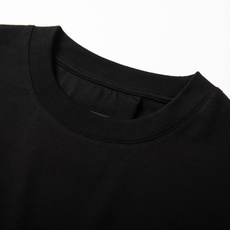 Givenchy纪梵希2026春夏经典背后的Logo与“PARIS”字样,打破常规,自带辨识度,低调中透 Givenchy纪梵希2026春夏经典背后的Logo与“PARIS”字样,打破常规,自带辨识度,低调中透