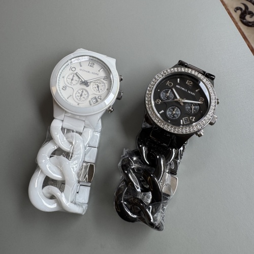 Michael Kors Women's Quartz Watch with Ceramic Case and Bracelet, 38mm