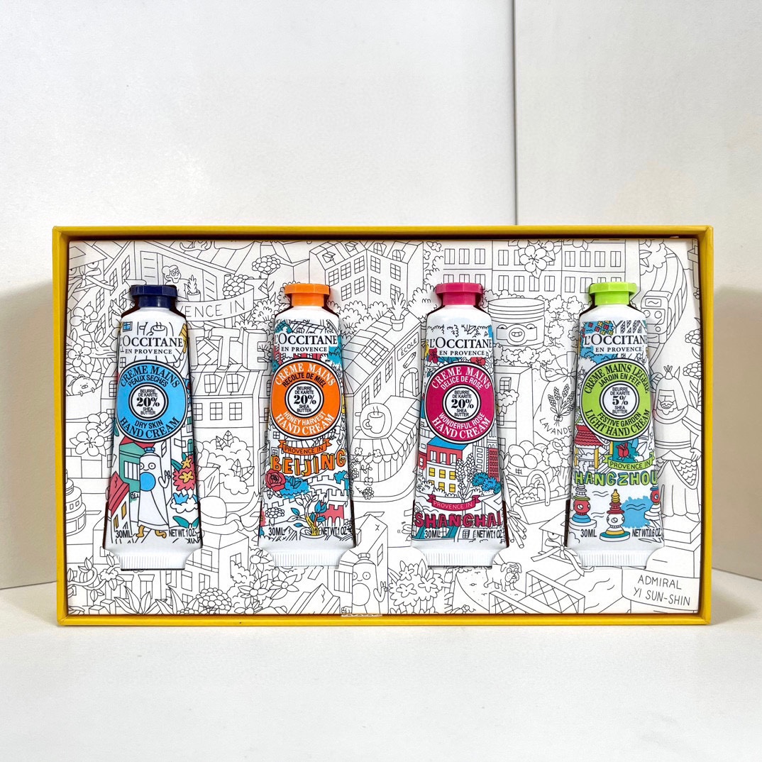 Presented in a yellow presentation box with a matching gift bag and - Comprehensive 3