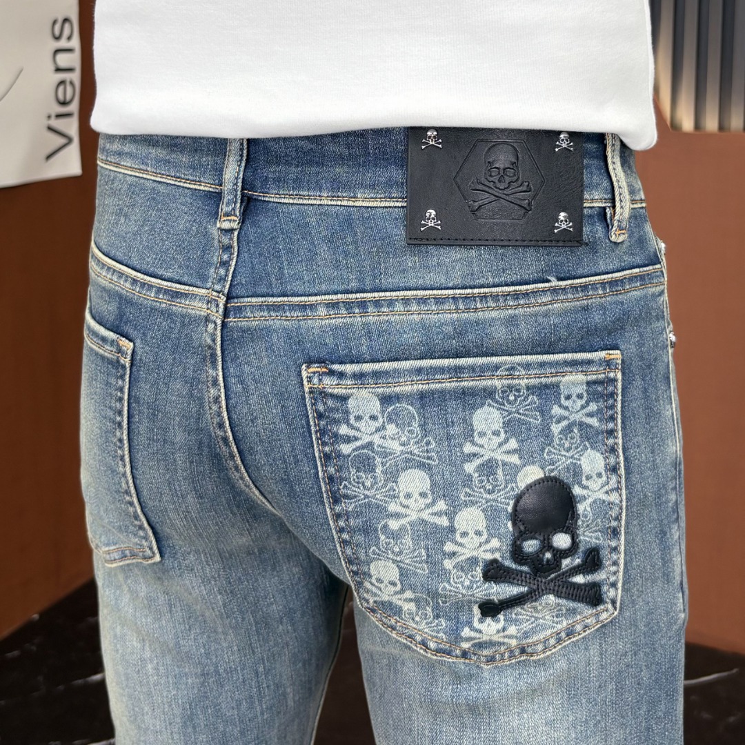 NO:918226,MMJ 2026 spring and summer new men's jeans. Selected imported denim denim fabric. Heavy-duty environmentally friendly washing. Soft feel and wear resistance. Small straight version. Micro-elasticity makes you slim and slim. Perfect details. High-quality hardware and accessories. Fine workmanship. Unparalleled. Code number 28-38. Ships next day. Jeans.19860909MMJ 2026春夏新款男士牛仔裤 精选进口丹宁牛仔面料 重工环保洗水 手感柔和 兼备耐磨性 版型小直筒 微弹力显瘦修身,细节完美,五金辅料精选高等品质,做工精细,绝非凡品,码数28-38,隔天出货,,jeans,,Men's clothing