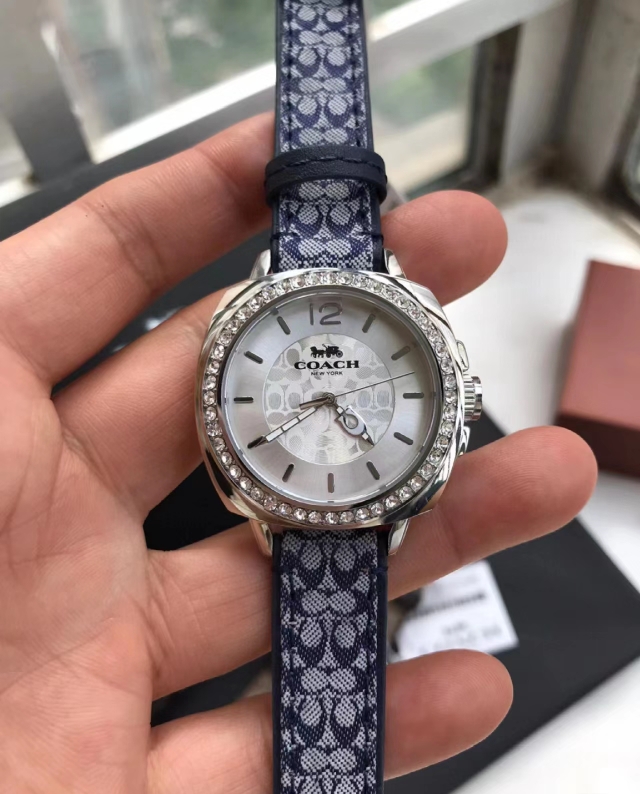 “High-Quality 252 Pairs of Stylish Coach Belts with Bull’s-Skin, 34mm, Luxurious” - 图片 6