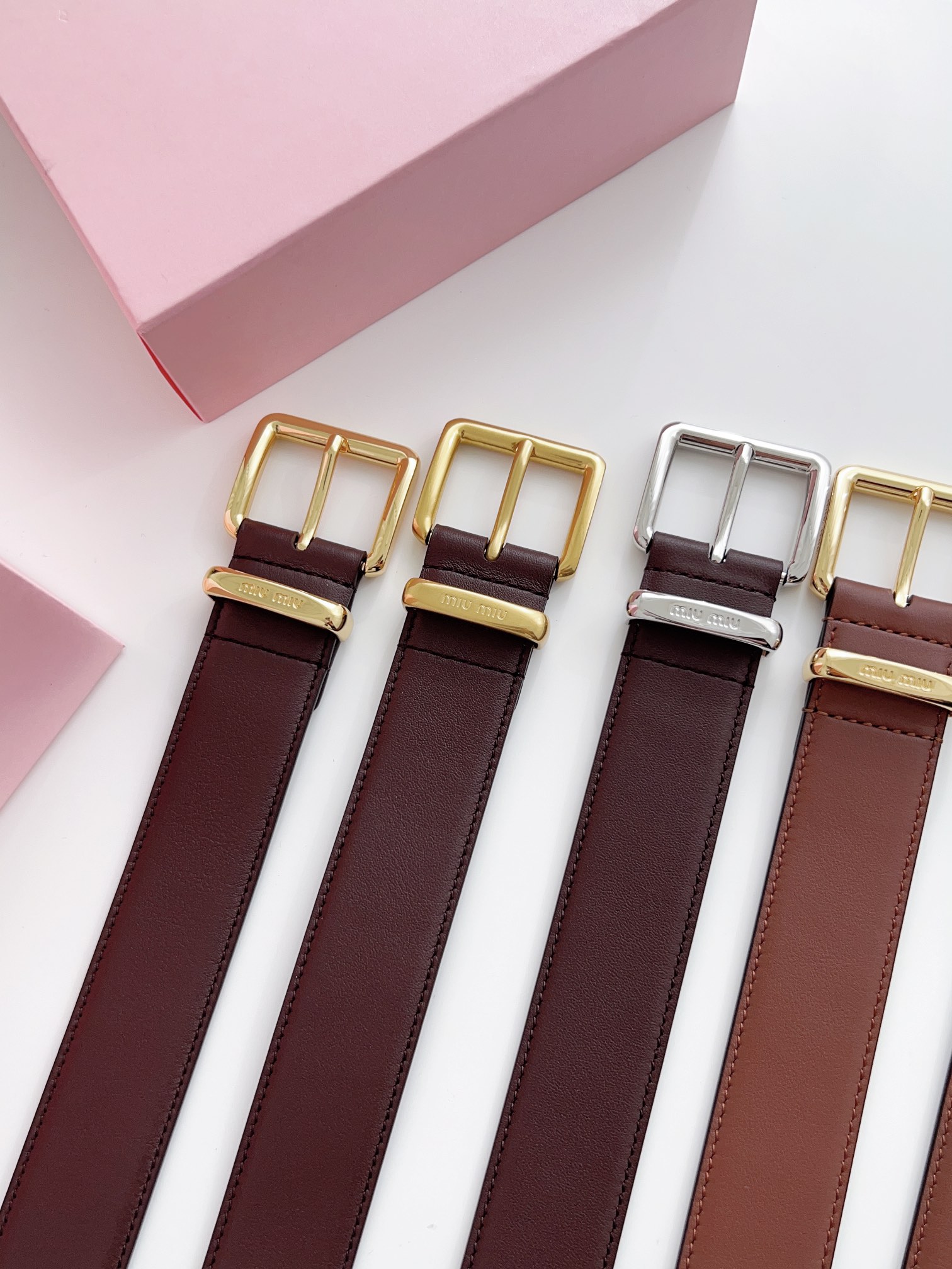 High-End Women’s Leather Belt with Double-Headed Calves and Steel Print