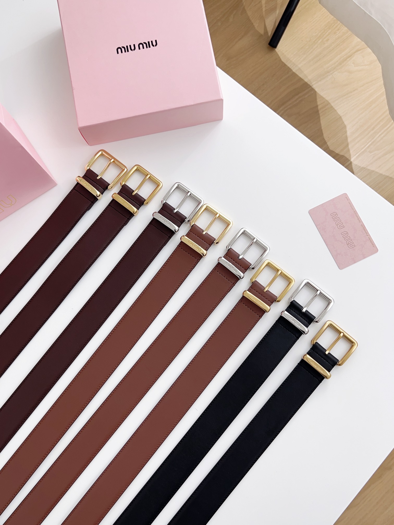 High-End Women’s Leather Belt with Double-Headed Calves and Steel Print - 图片 6