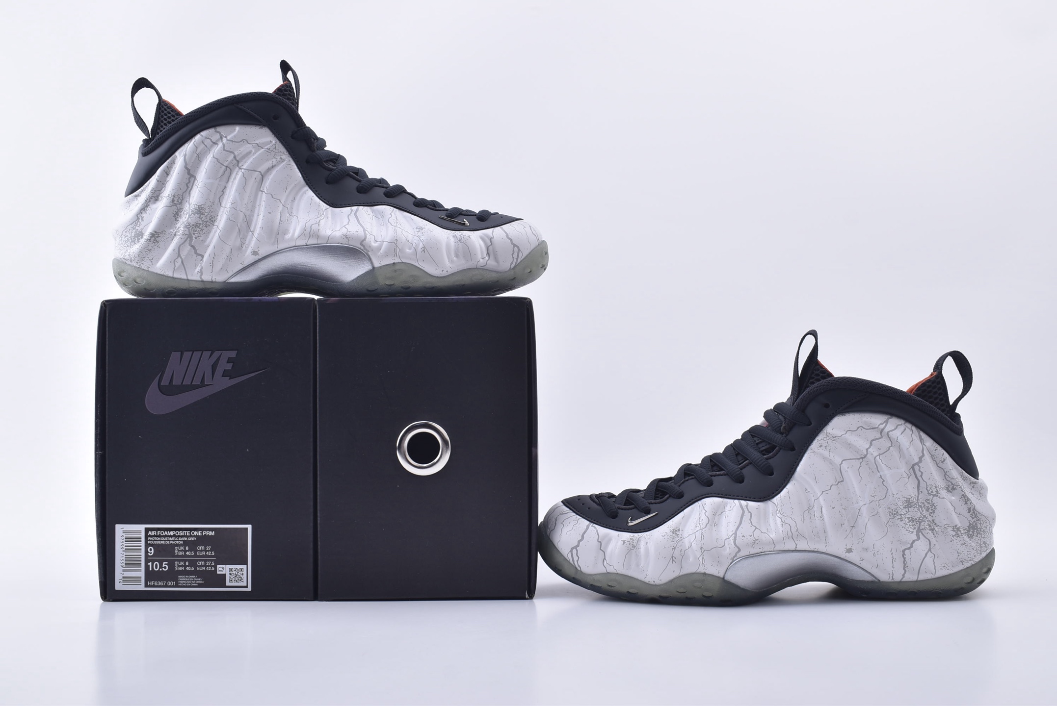 莞产顶级 Nike TEKKEN 8 x Nike Air Foamposite One Premium “Jin Kazama”“铁拳喷泡”喷泡系列篮球鞋/白灰黑 铁拳喷  HF6367-001