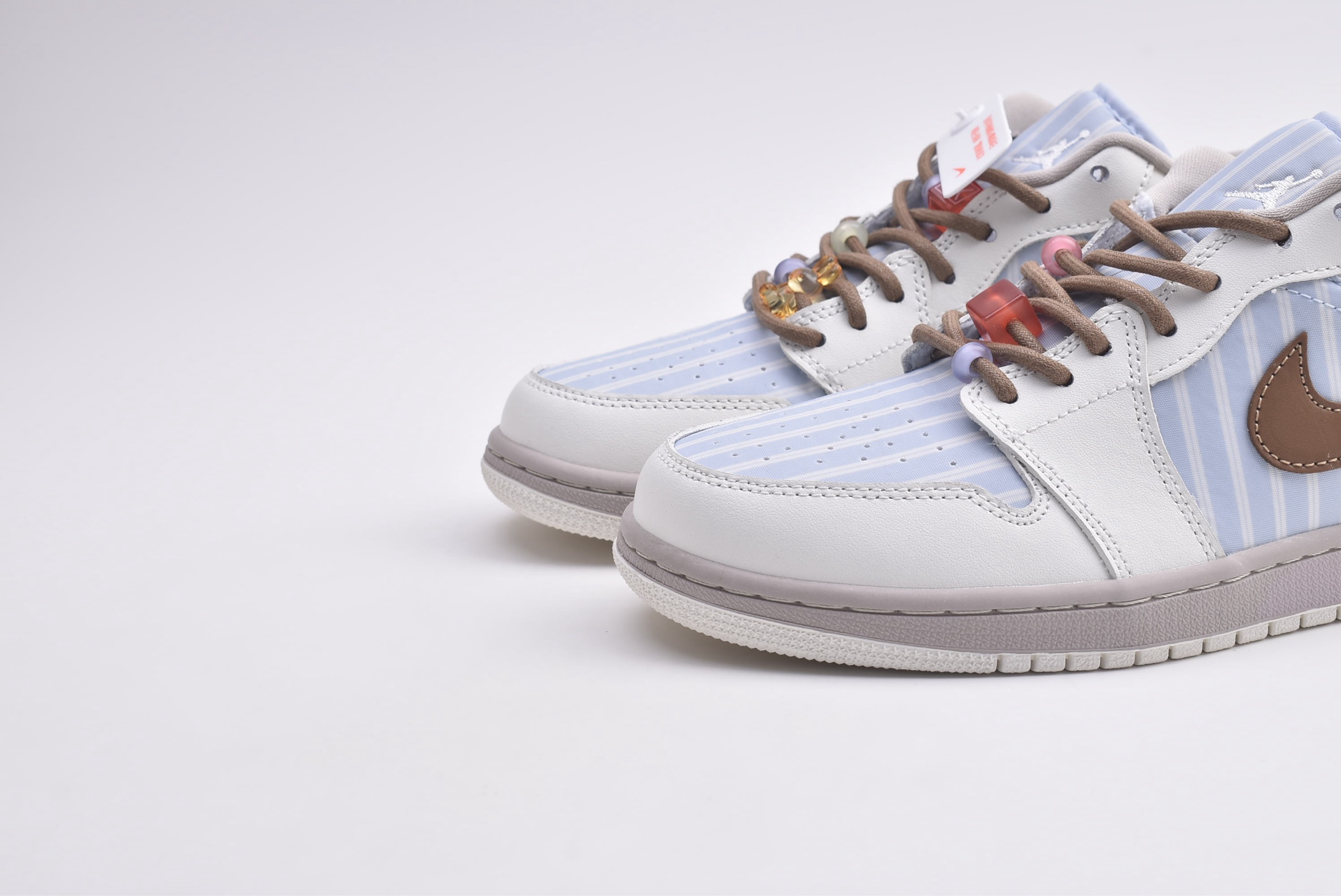 Alternative view of Sneakers IR7553-422 09992