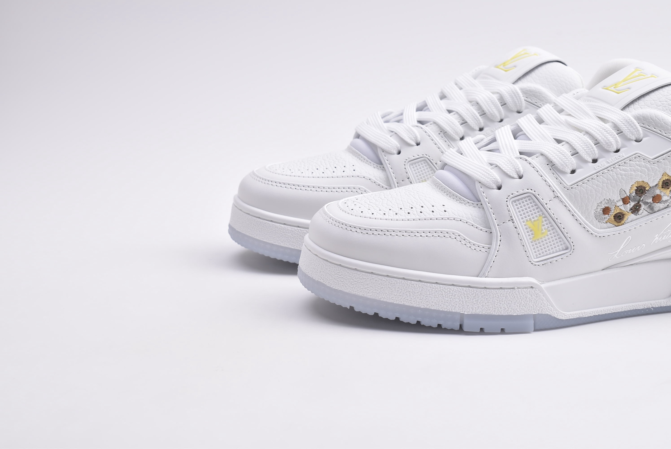 Louis Vuitton Sneakers 09919