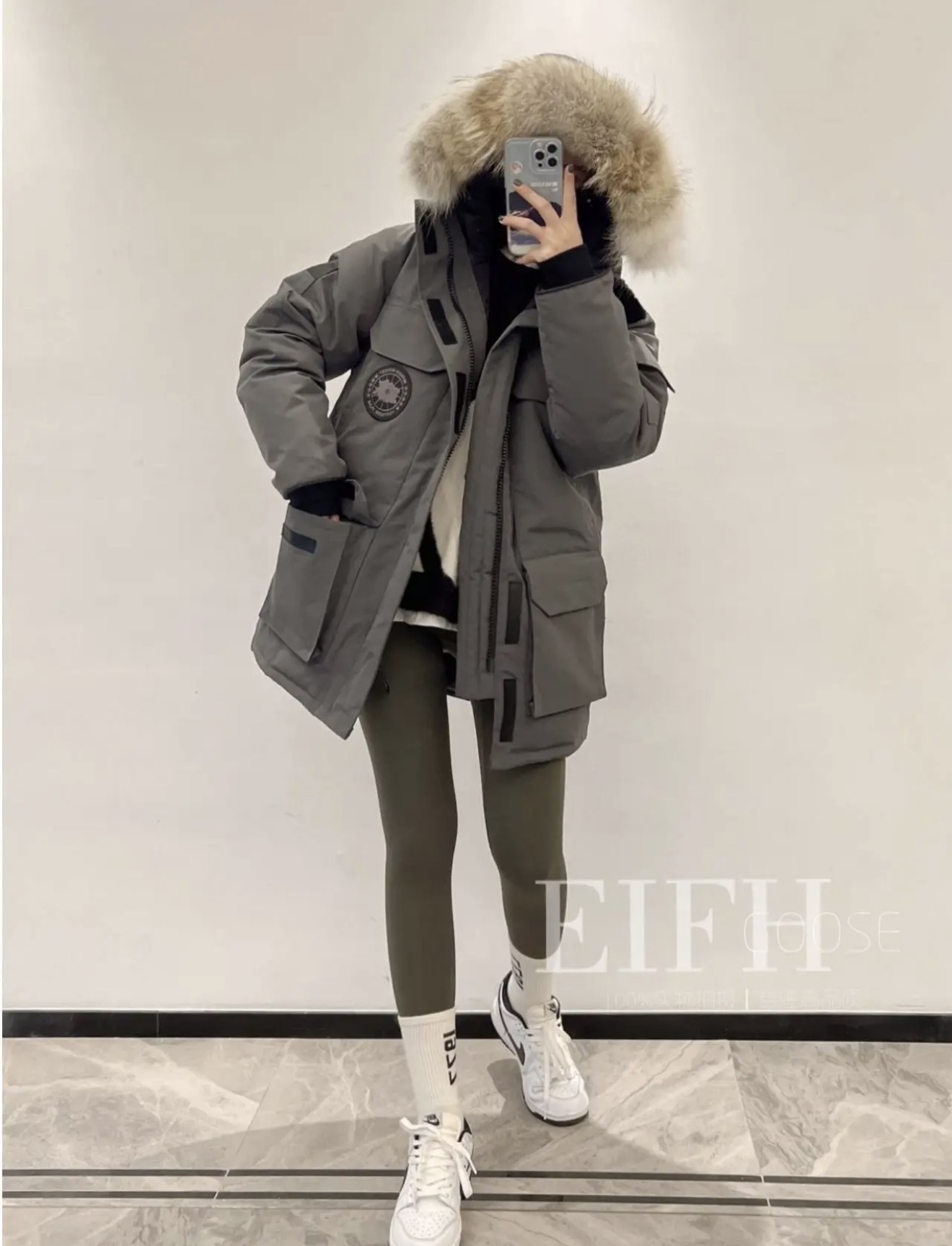 7999 P680 CANADA鹅 08款 Expedition 派克大衣 4660M
配色:黑色,米白色,粉(没有xL XXL),,藏青色,石墨灰红标,石墨灰黑标!6色
尺码:XS,S,M,L,XL,XXL
材料
1进口Y字型魔术贴。
2 18支涤棉混纺面料。
3 国标80白鸭绒。
4 狼毛。
尺码表和推荐尺码在最后一张图