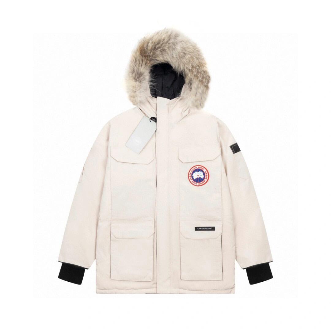 7999 P680 CANADA鹅 08款 Expedition 派克大衣 4660M
配色:黑色,米白色,粉(没有xL XXL),,藏青色,石墨灰红标,石墨灰黑标!6色
尺码:XS,S,M,L,XL,XXL
材料
1进口Y字型魔术贴。
2 18支涤棉混纺面料。
3 国标80白鸭绒。
4 狼毛。
尺码表和推荐尺码在最后一张图