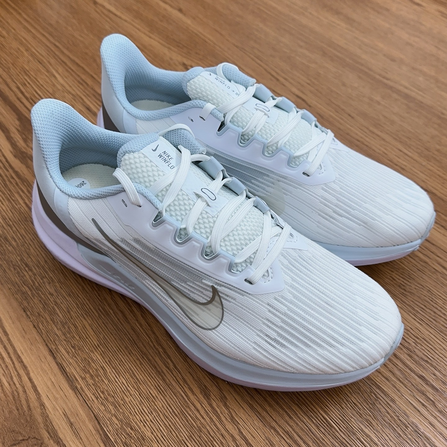 Nike Winflo V9 Running Shoes with Zoom Air Cushioning - Top Quality Comfort 8 i1753903935409 1709 0 7