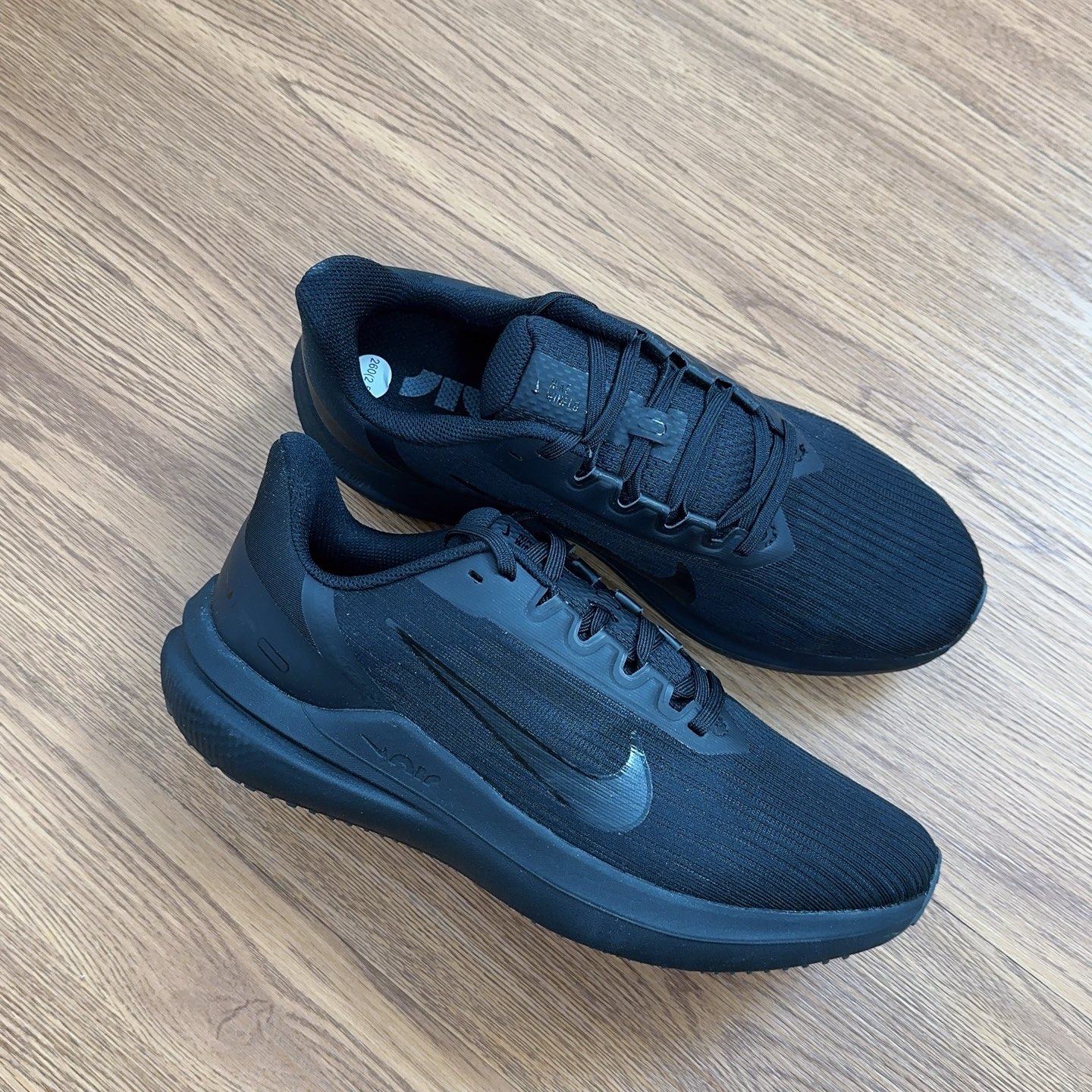 Nike Winflo V9 Running Shoes with Zoom Air Cushioning - Top Quality Comfort 6 i1753903935427 5910 0 5
