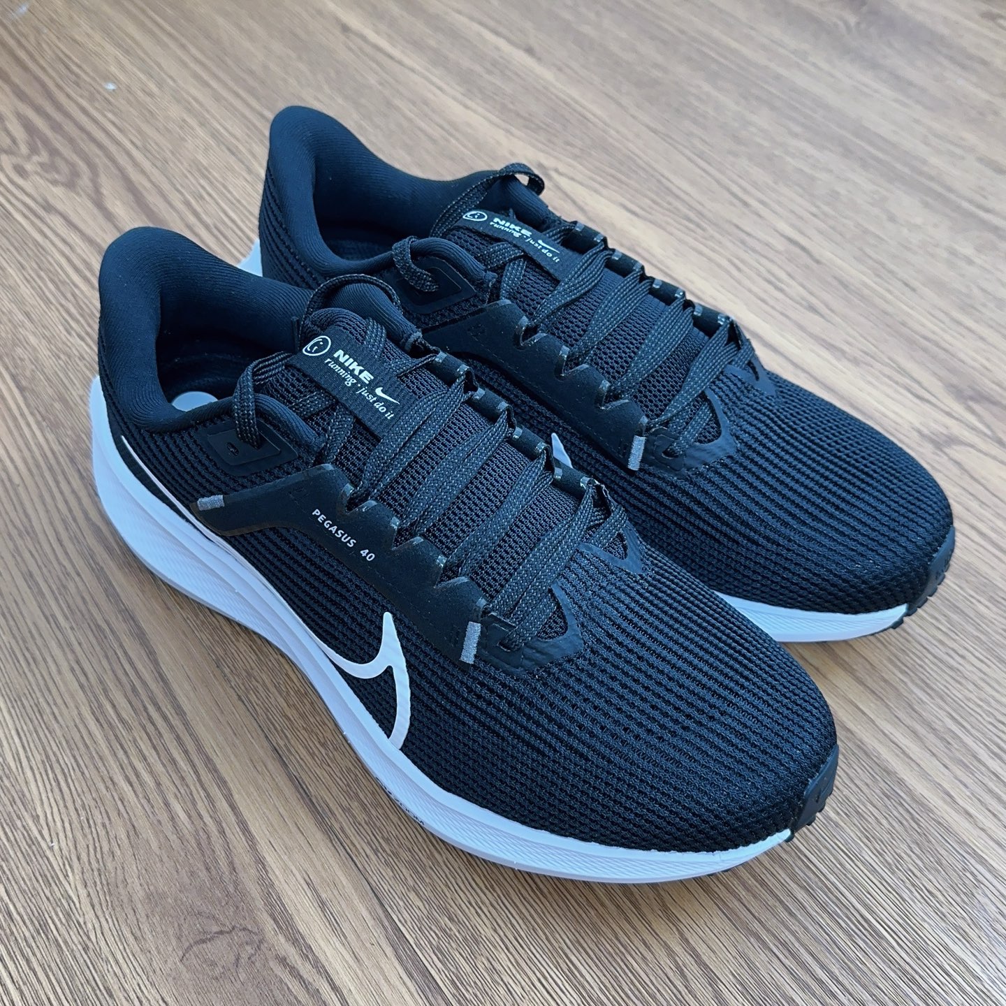 Nike Pegasus 40 Running Shoes with Cushioned Support - Black/White 4 i1753904745687 674 0 2