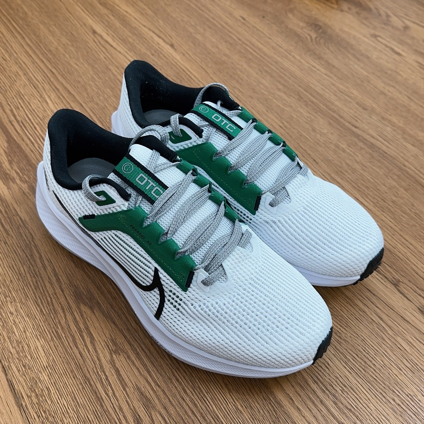 Nike Pegasus 40 Running Shoes - Premium Quality with Air Cushioning 6 i1753904806139 8078 0 4