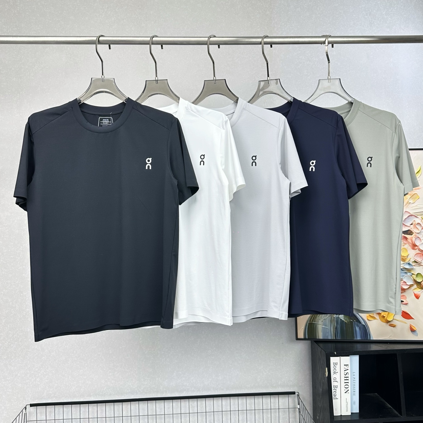 Alternative view of T-Shirt 07181