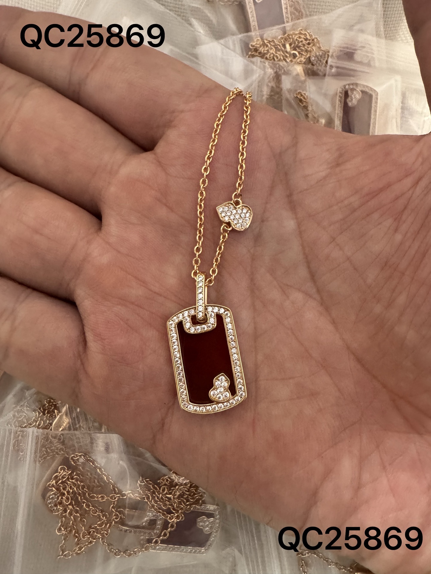 👑麒麟无事牌葫芦项链