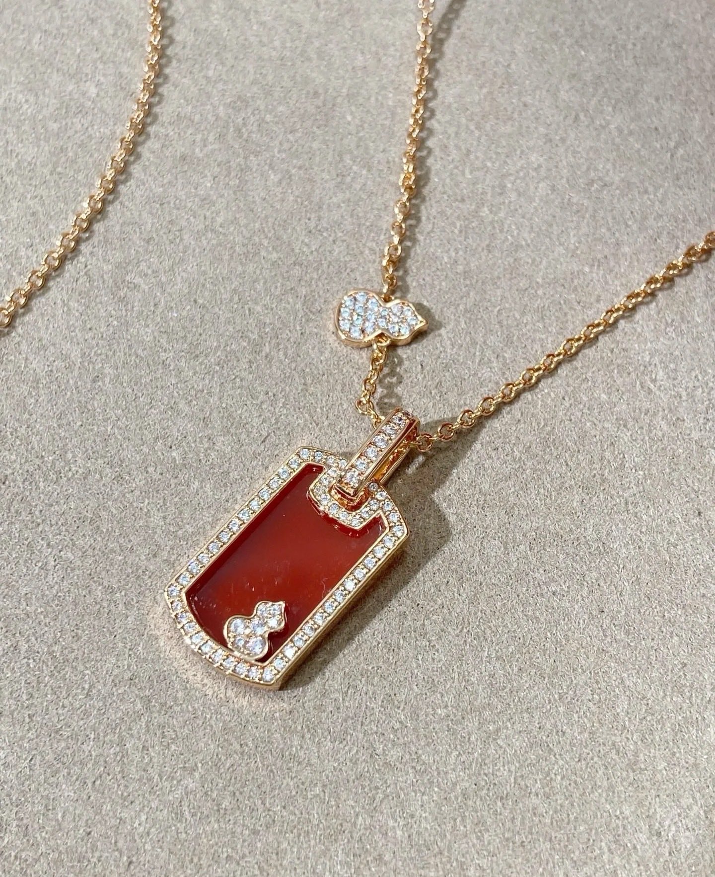 👑麒麟无事牌葫芦项链