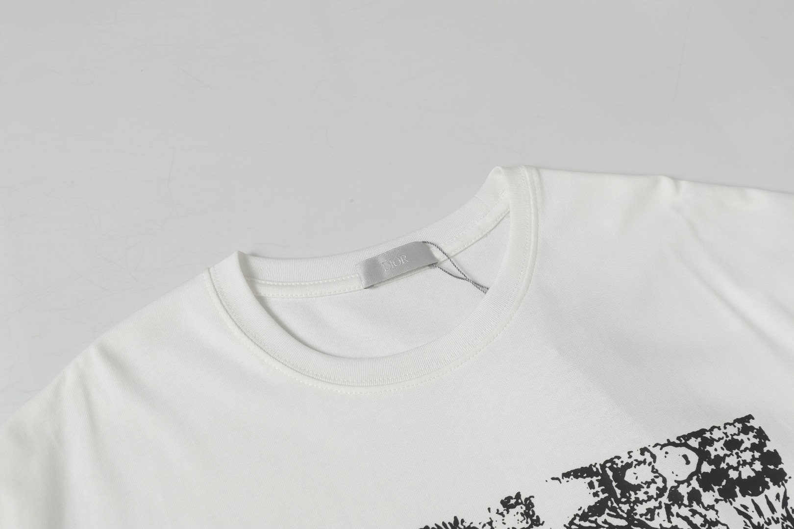 Dior Dior 迪奥 星空系列字母印花不需要所谓烂大街的华丽文案 主打品质