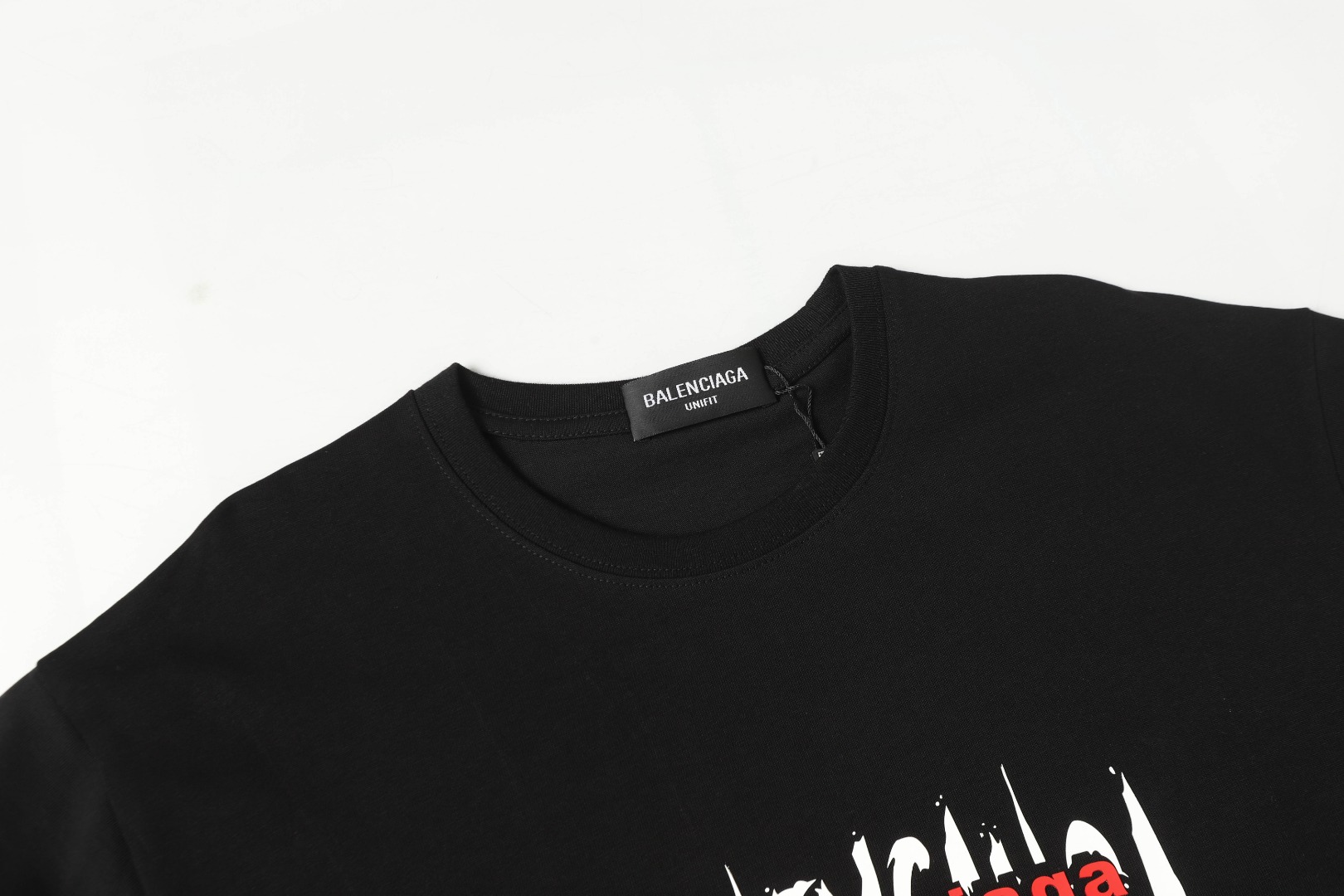 Balenciaga 巴黎世家2025硅胶立体印花T恤 撞色印花 立体硅胶层次分明 高级感十足