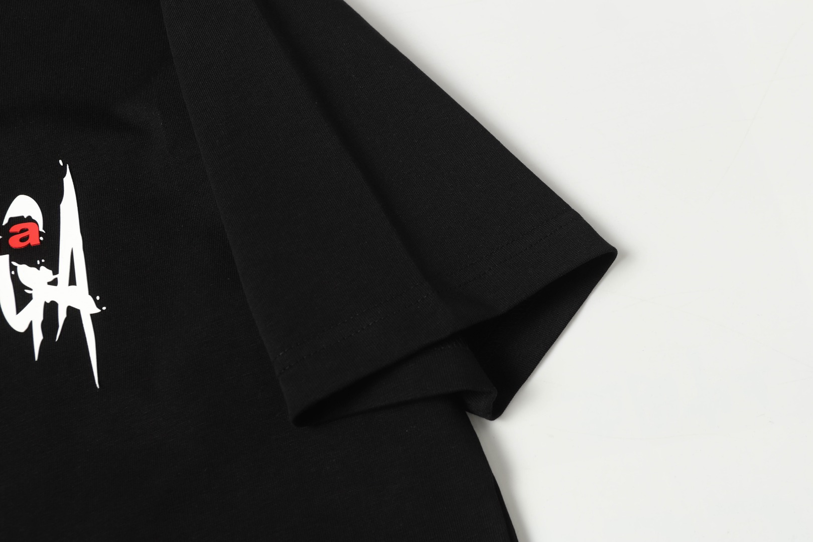 Balenciaga 巴黎世家2025硅胶立体印花T恤 撞色印花 立体硅胶层次分明 高级感十足