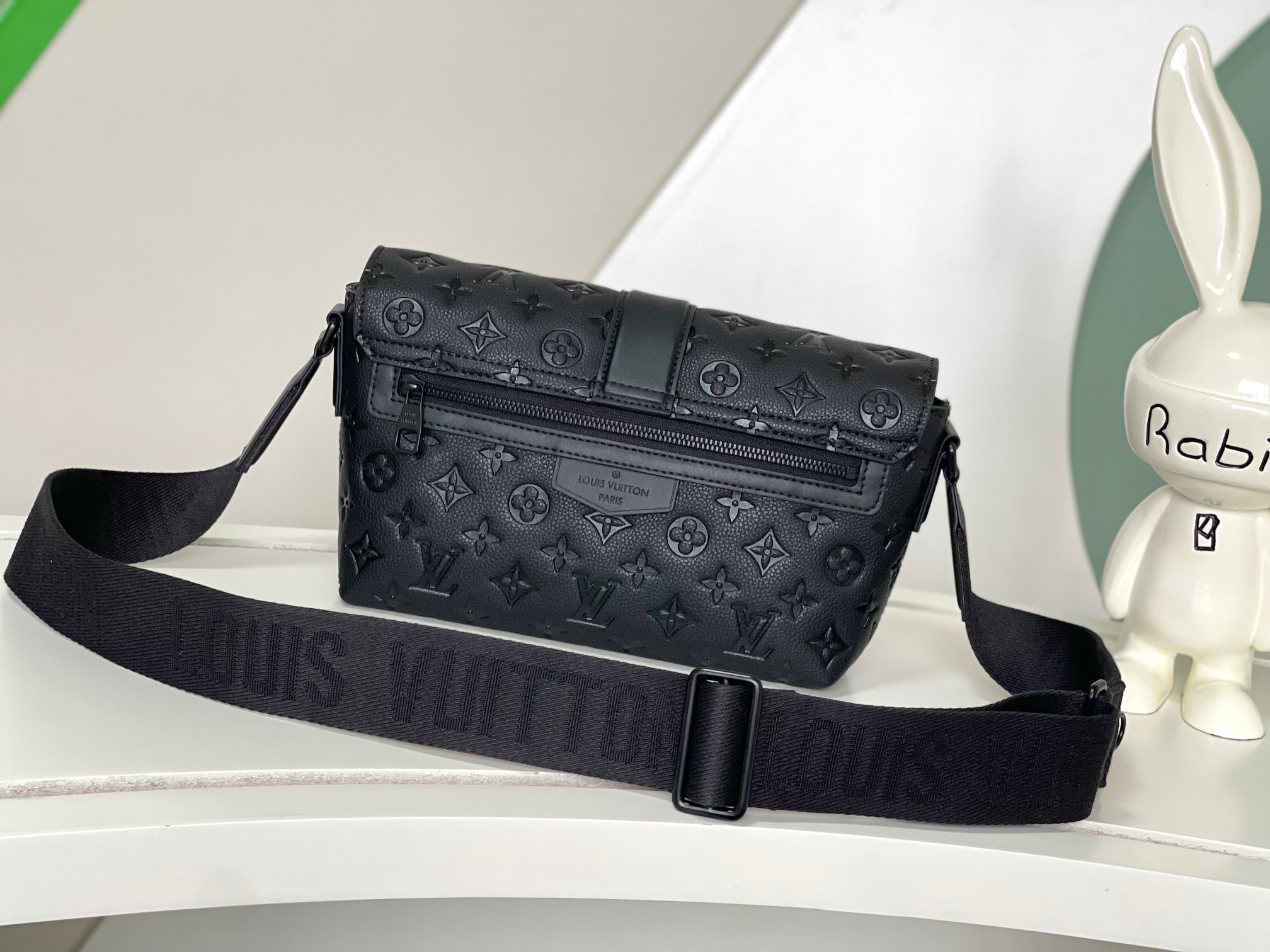 【海原外单 独实家拍】M23741黑压 S-Cape 邮差包取材 Monogram 压纹 Tauri